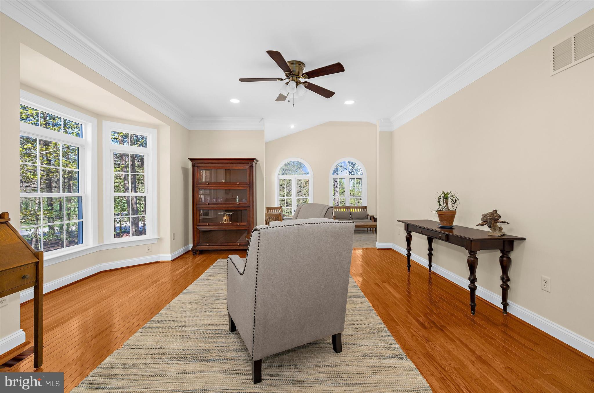 COMPASS POINTE - Residential