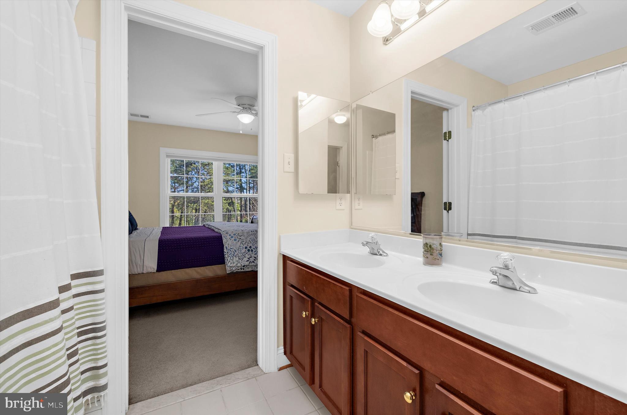 COMPASS POINTE - Residential