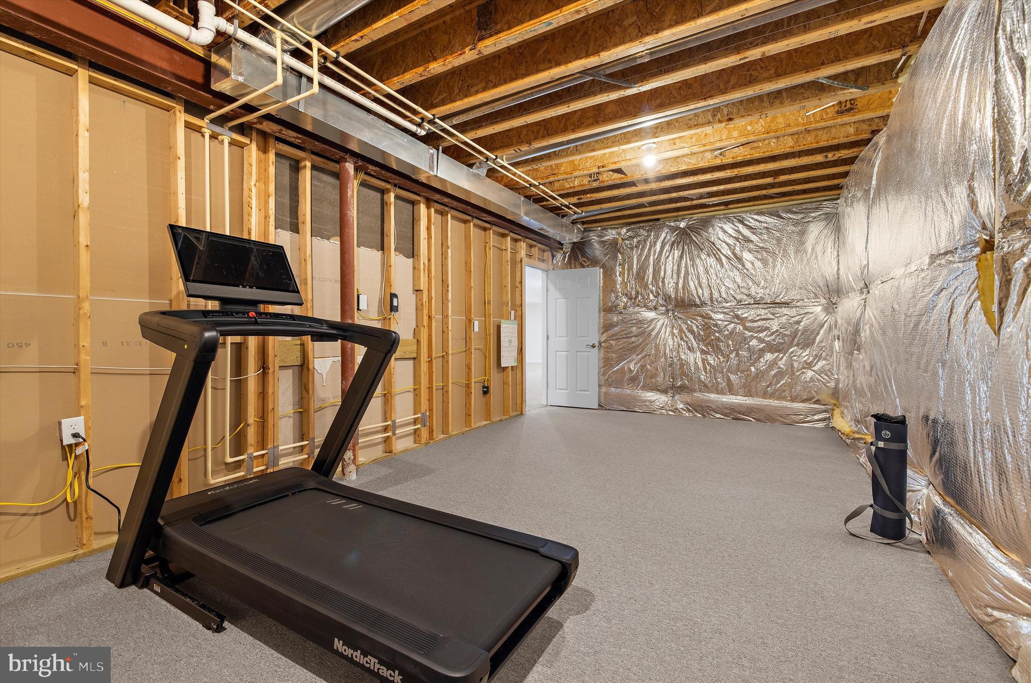 COMPASS POINTE - Residential