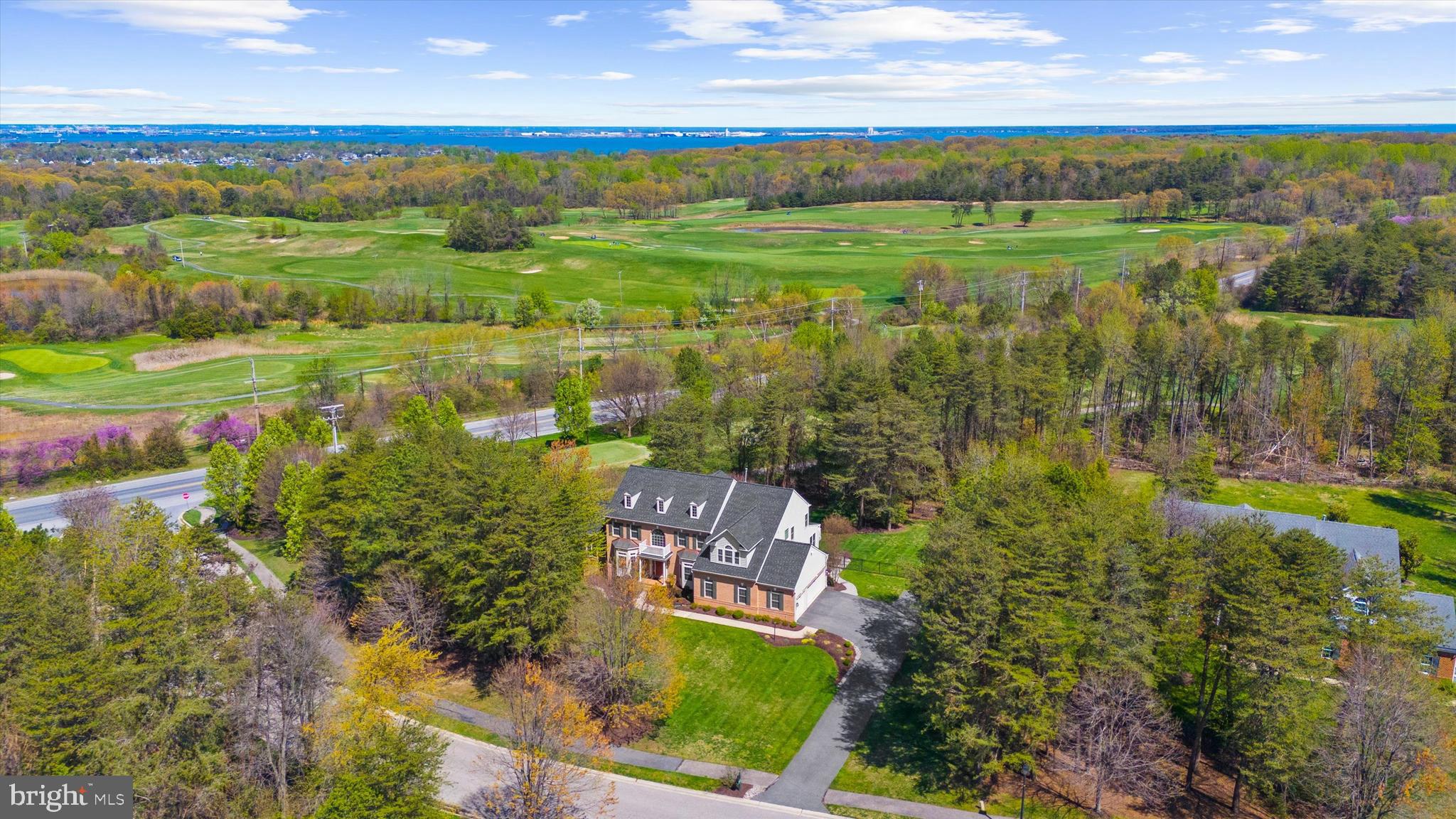 COMPASS POINTE - Residential