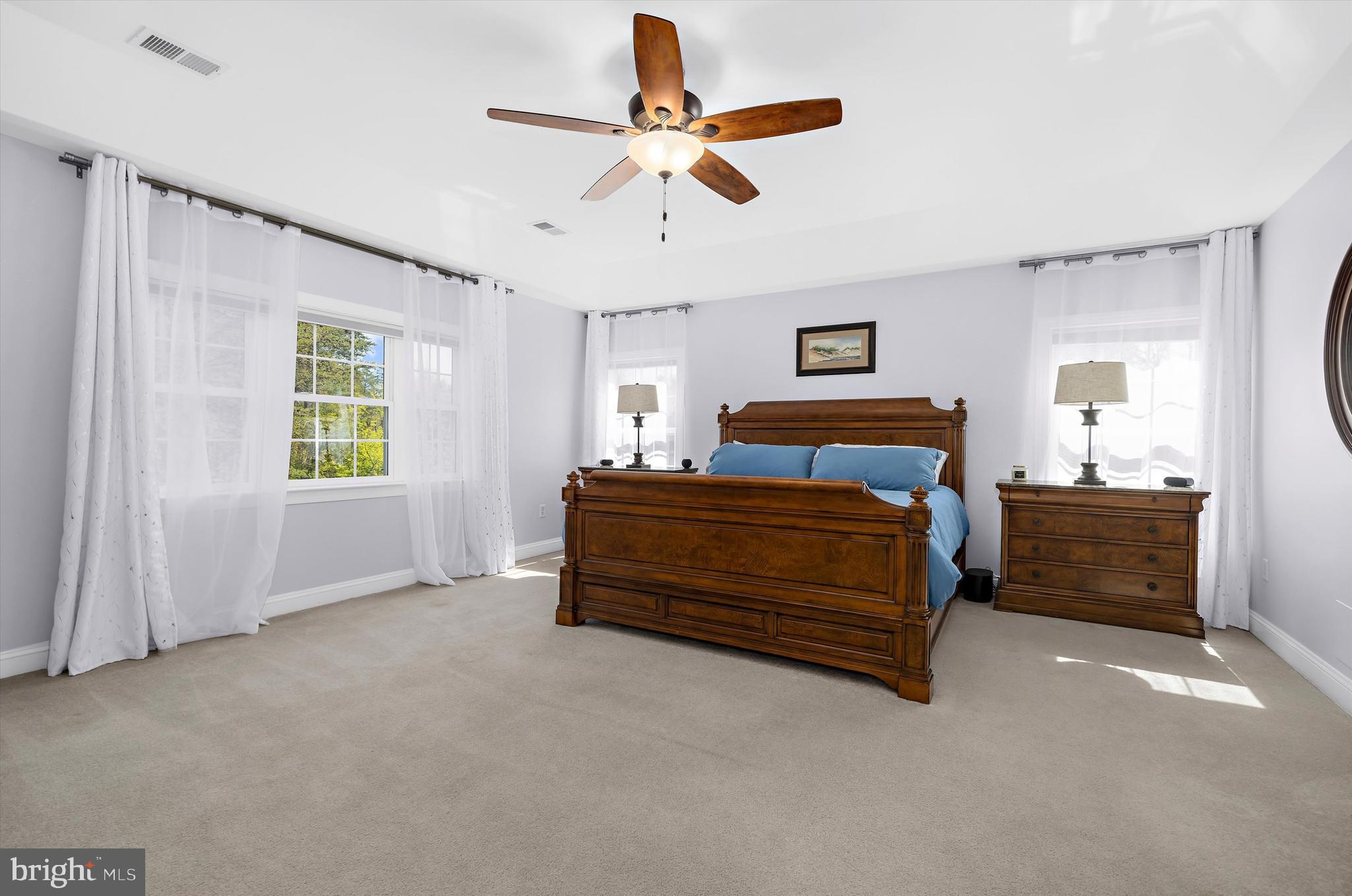 COMPASS POINTE - Residential