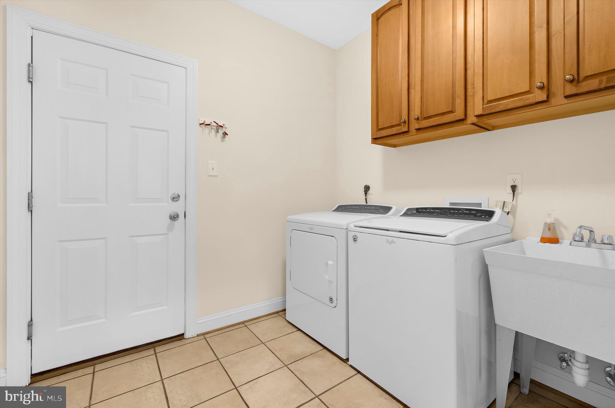 COMPASS POINTE - Residential