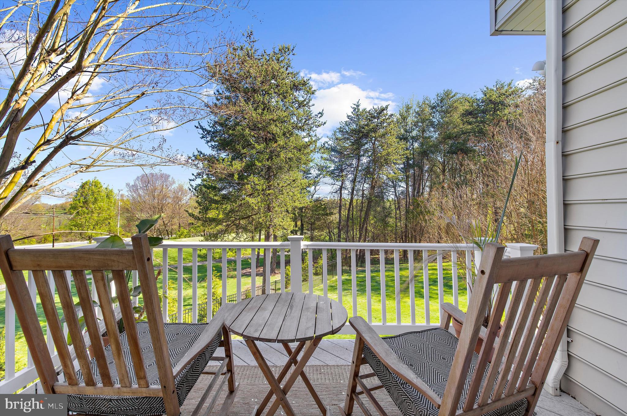 COMPASS POINTE - Residential