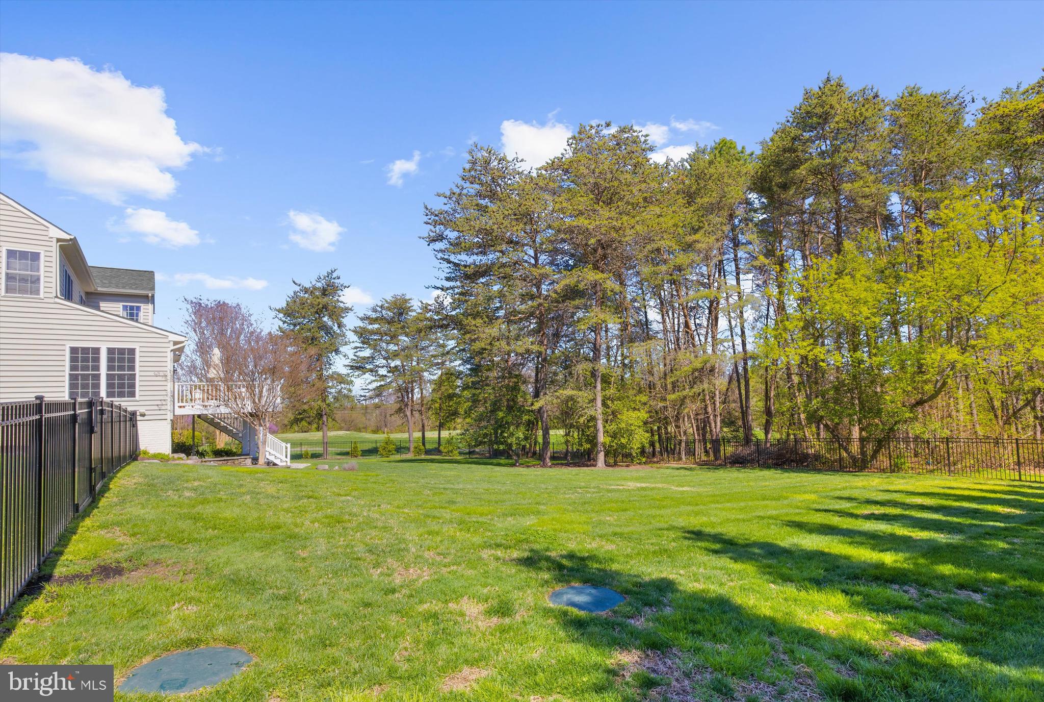 COMPASS POINTE - Residential