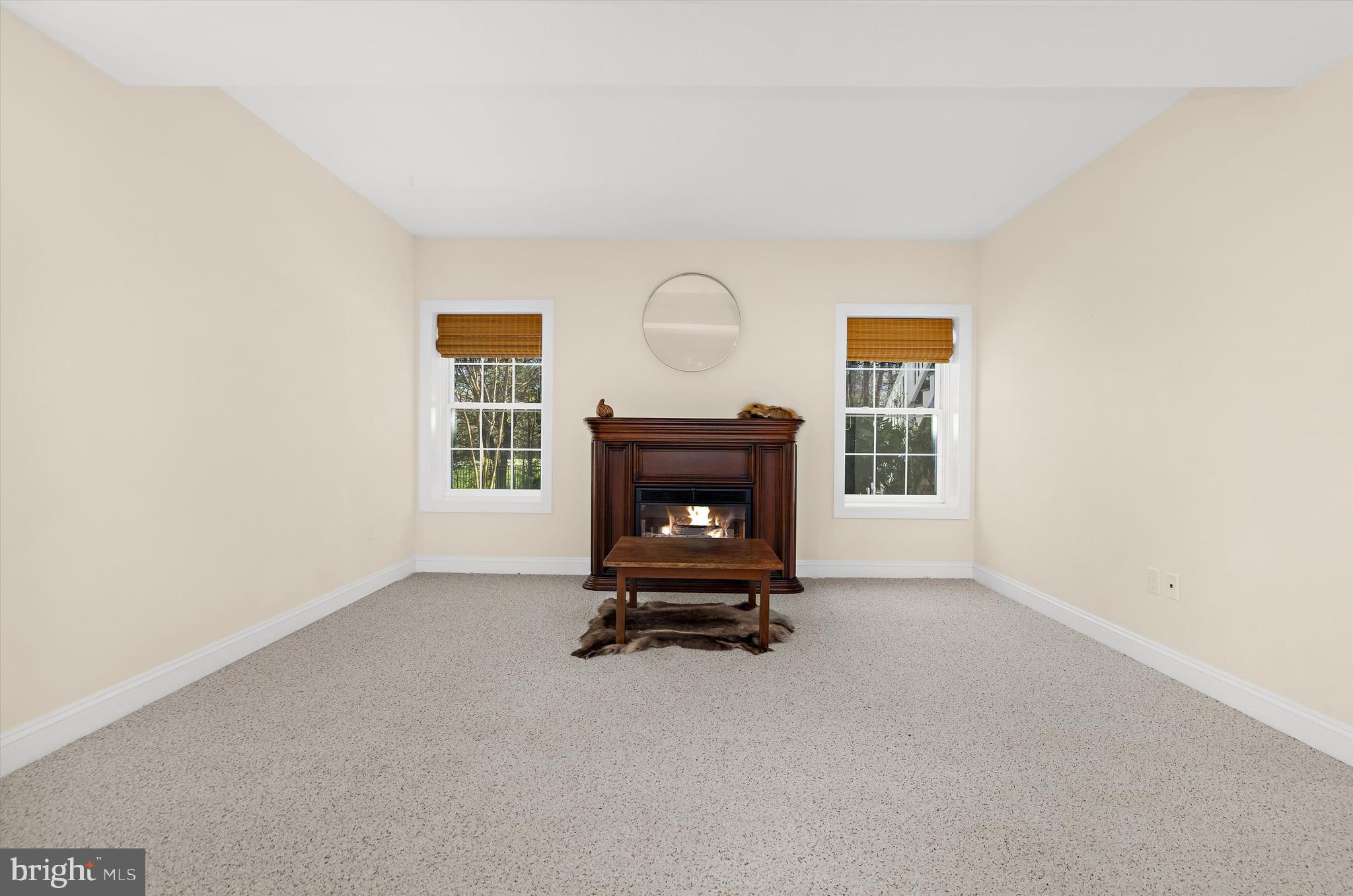 COMPASS POINTE - Residential