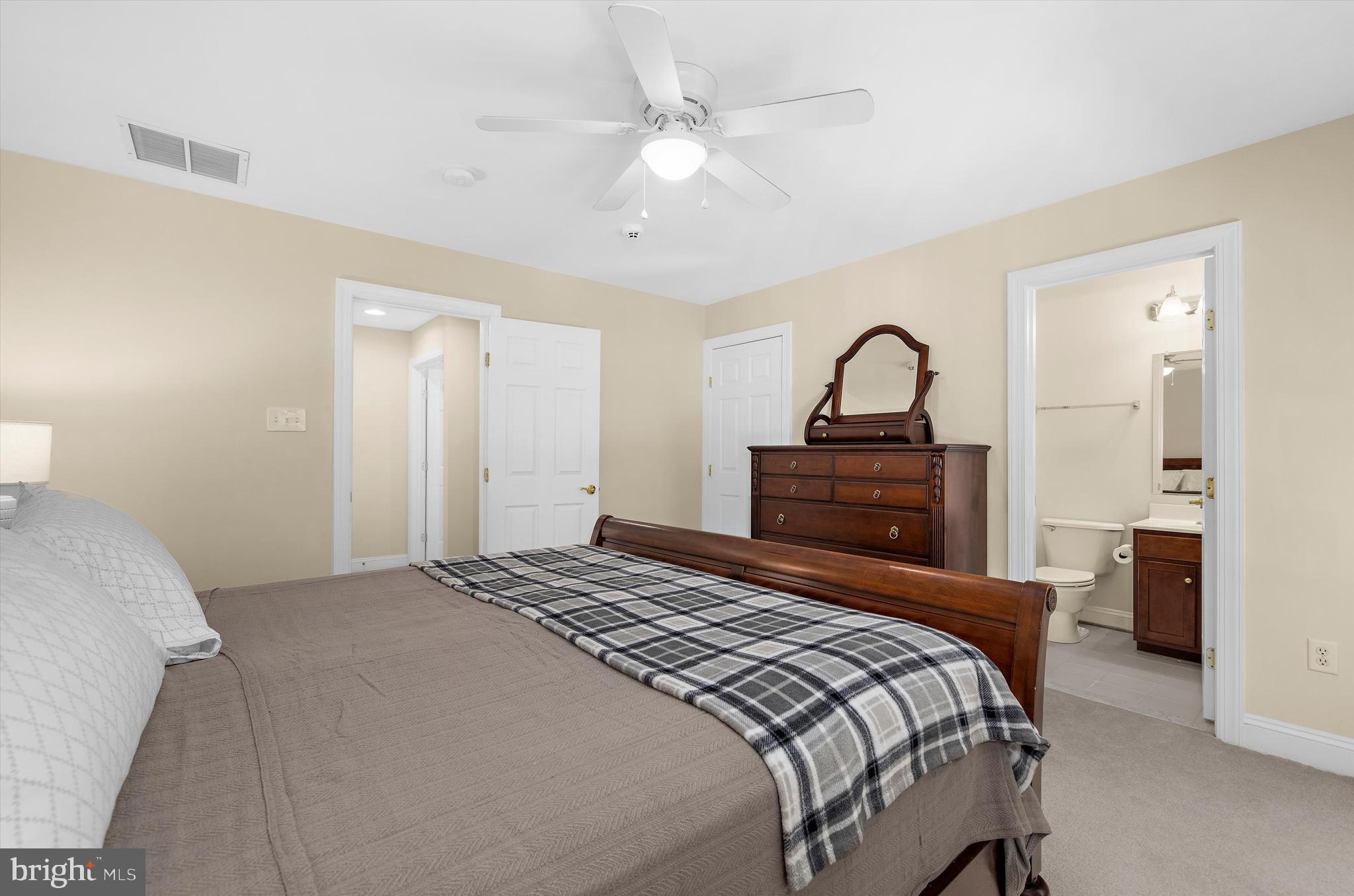 COMPASS POINTE - Residential