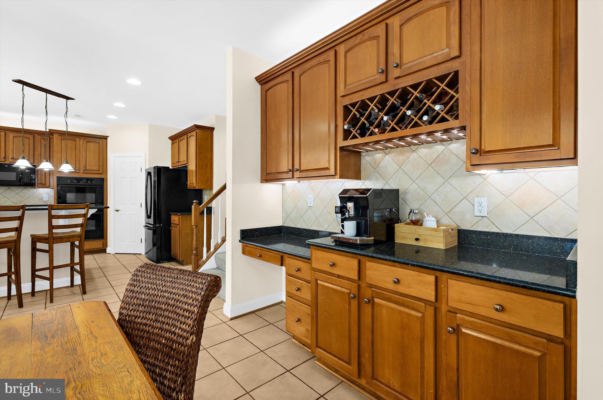 COMPASS POINTE - Residential