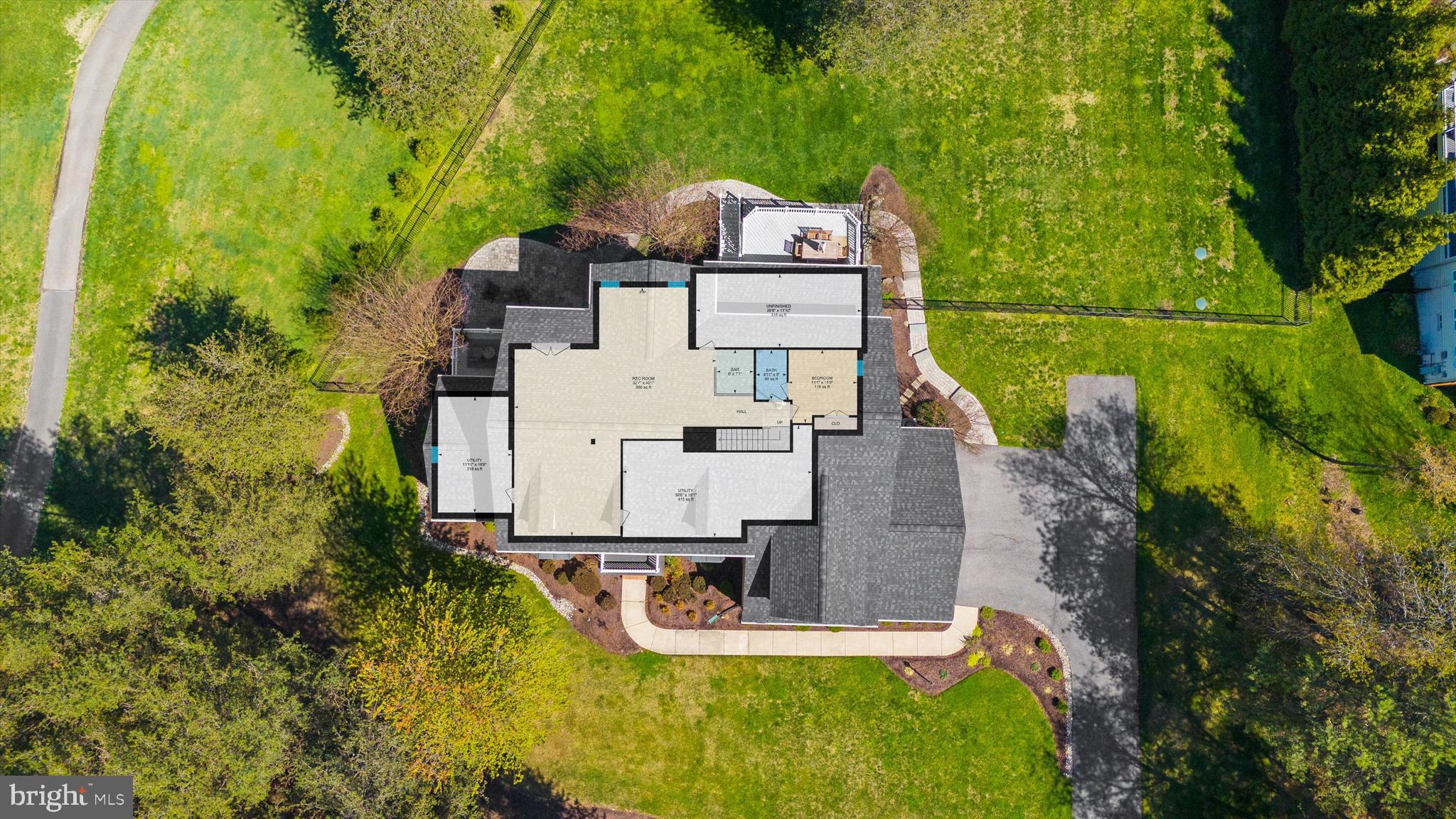 COMPASS POINTE - Residential