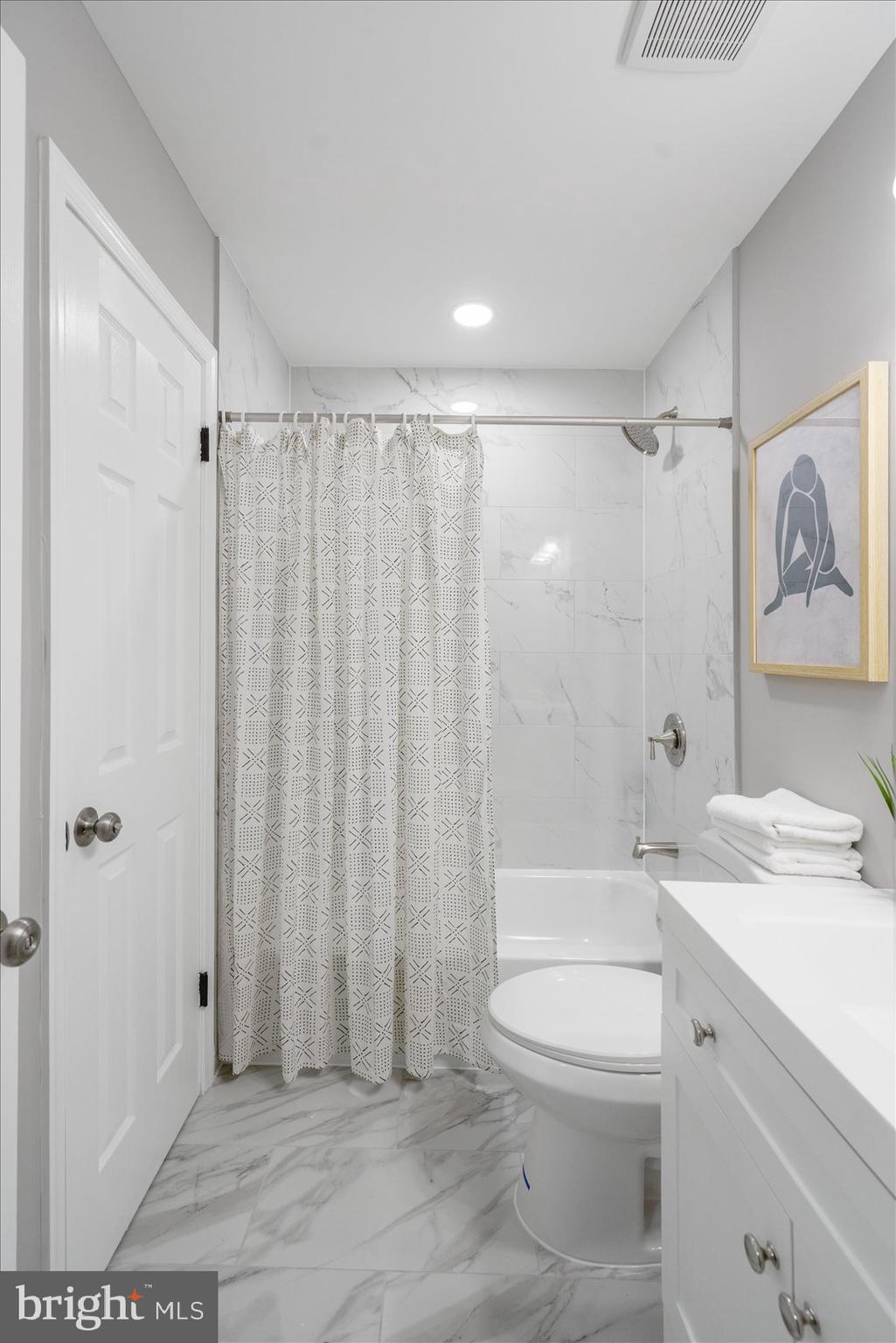 MARBLE HILL - Residential