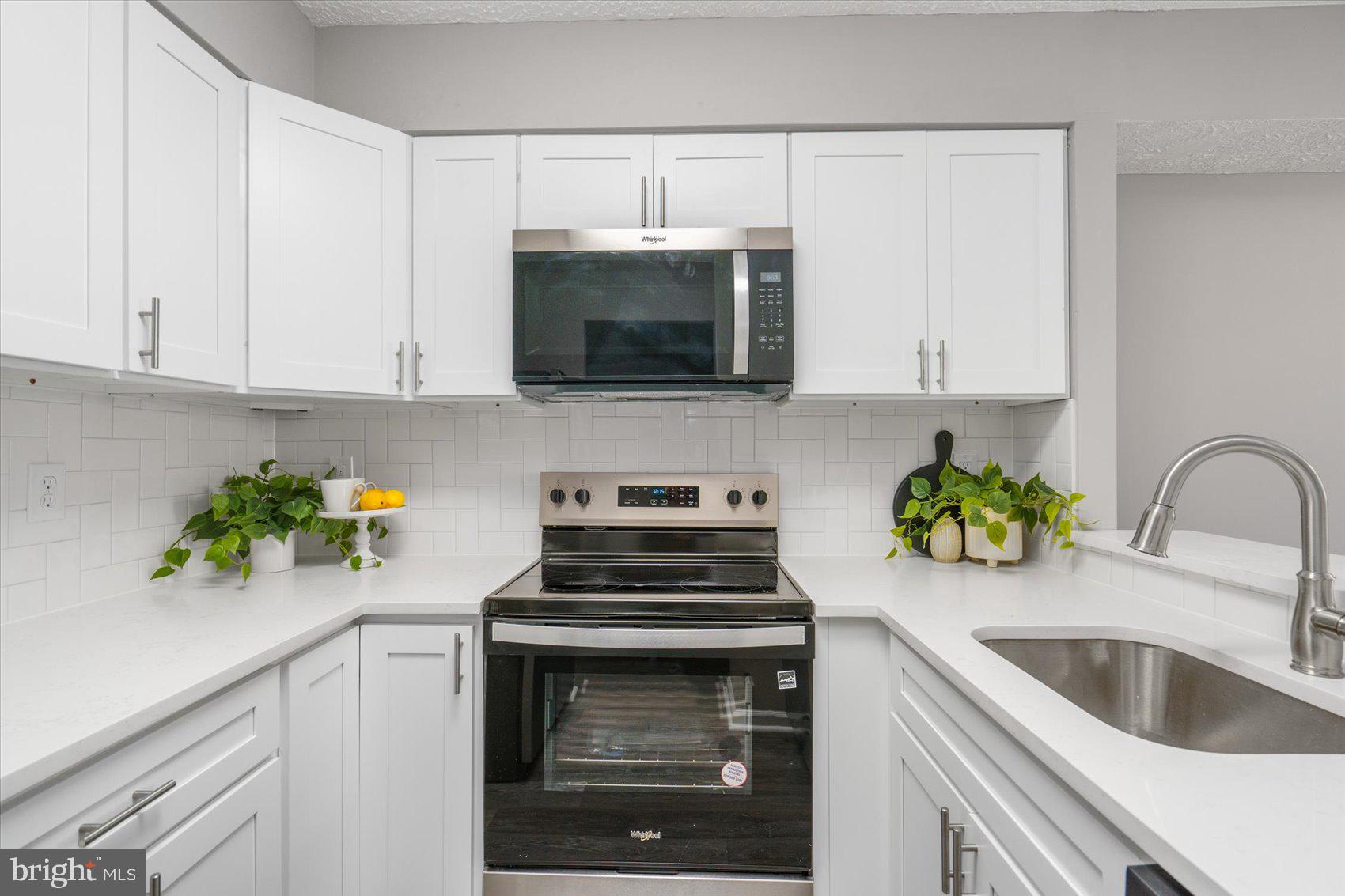 MARBLE HILL - Residential