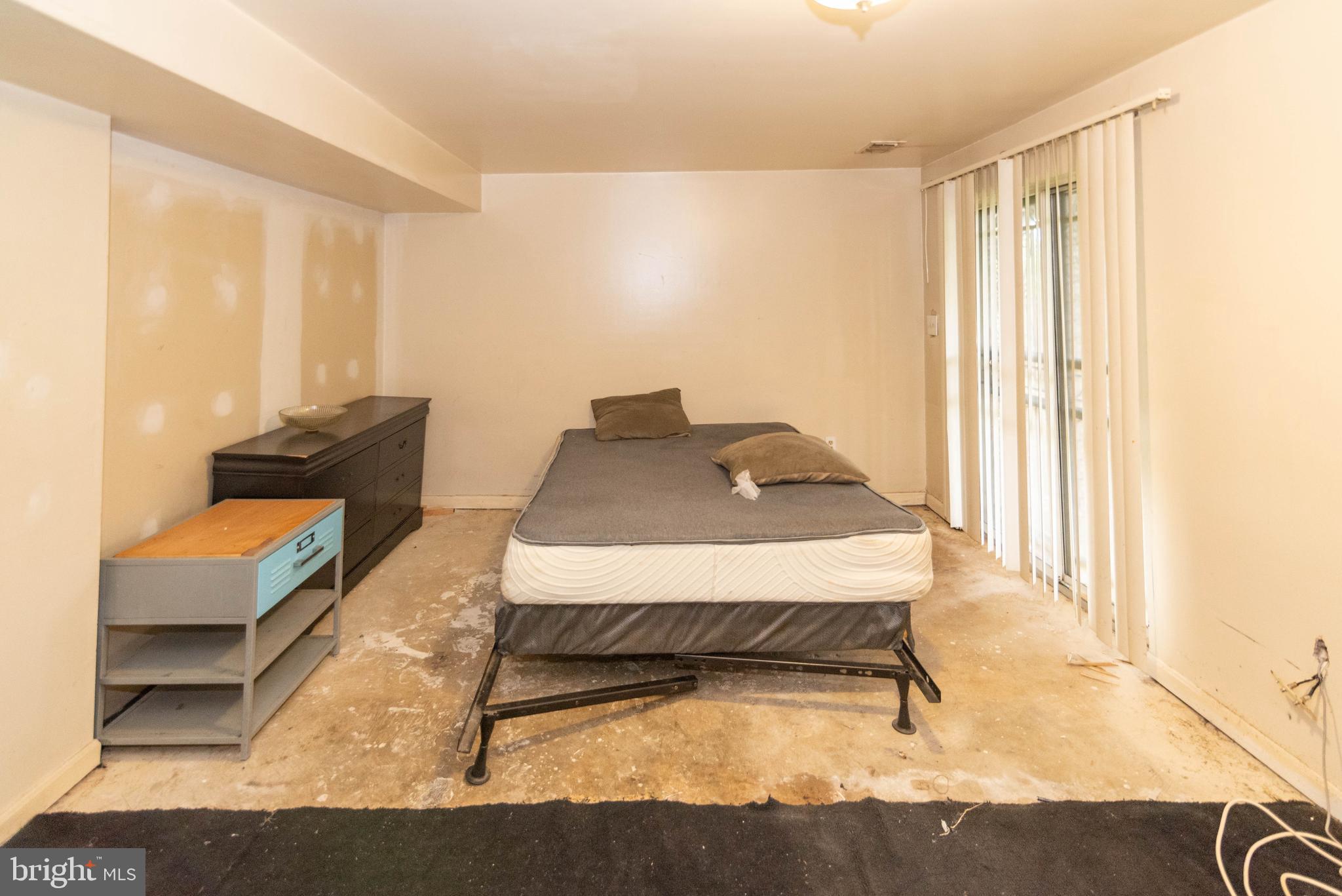 ADDISON HEIGHTS - Residential