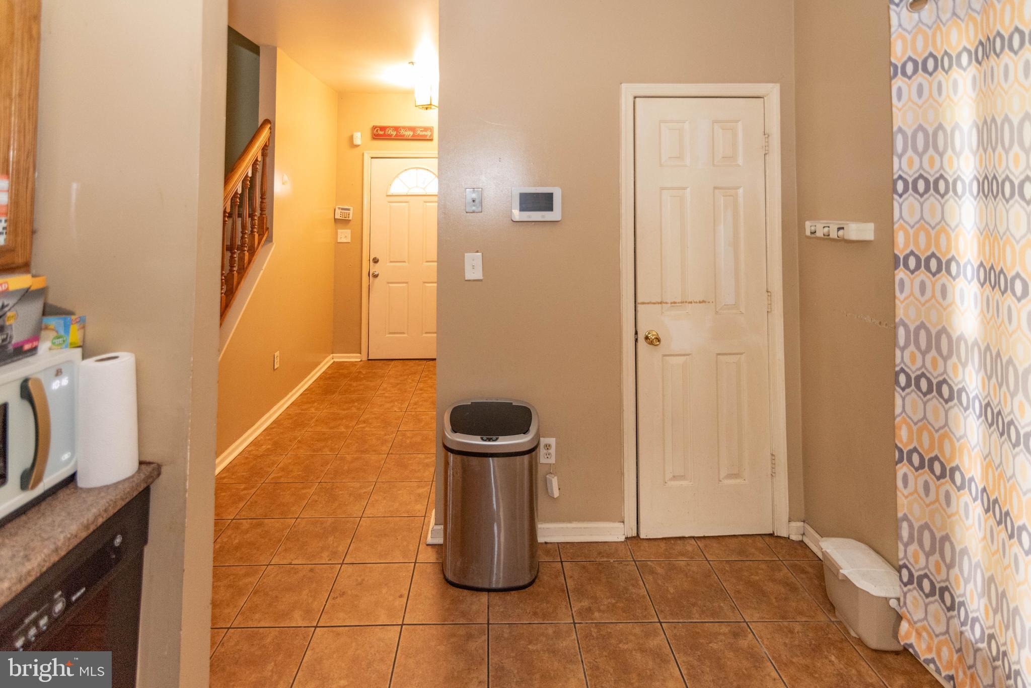 ADDISON HEIGHTS - Residential