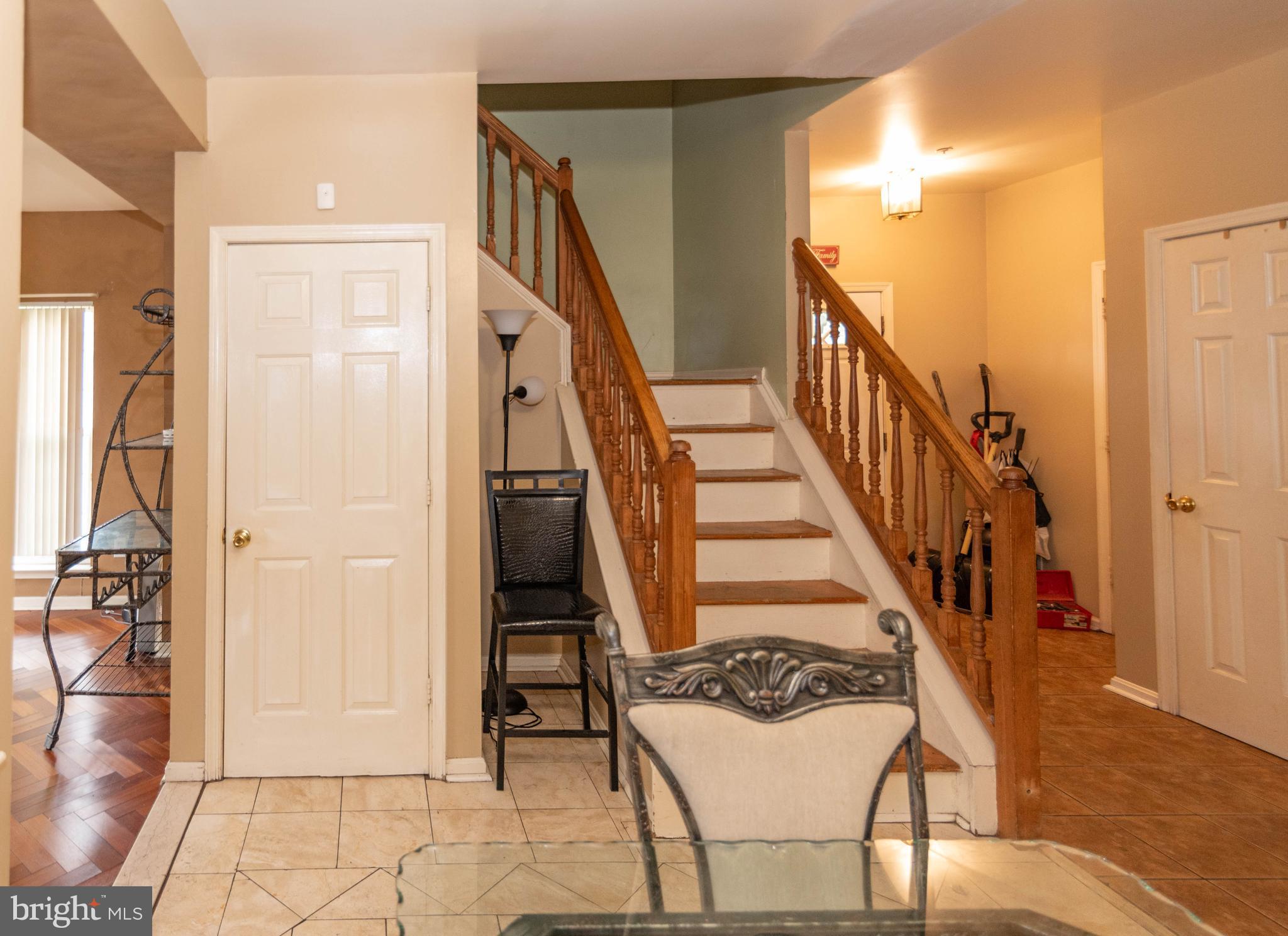 ADDISON HEIGHTS - Residential