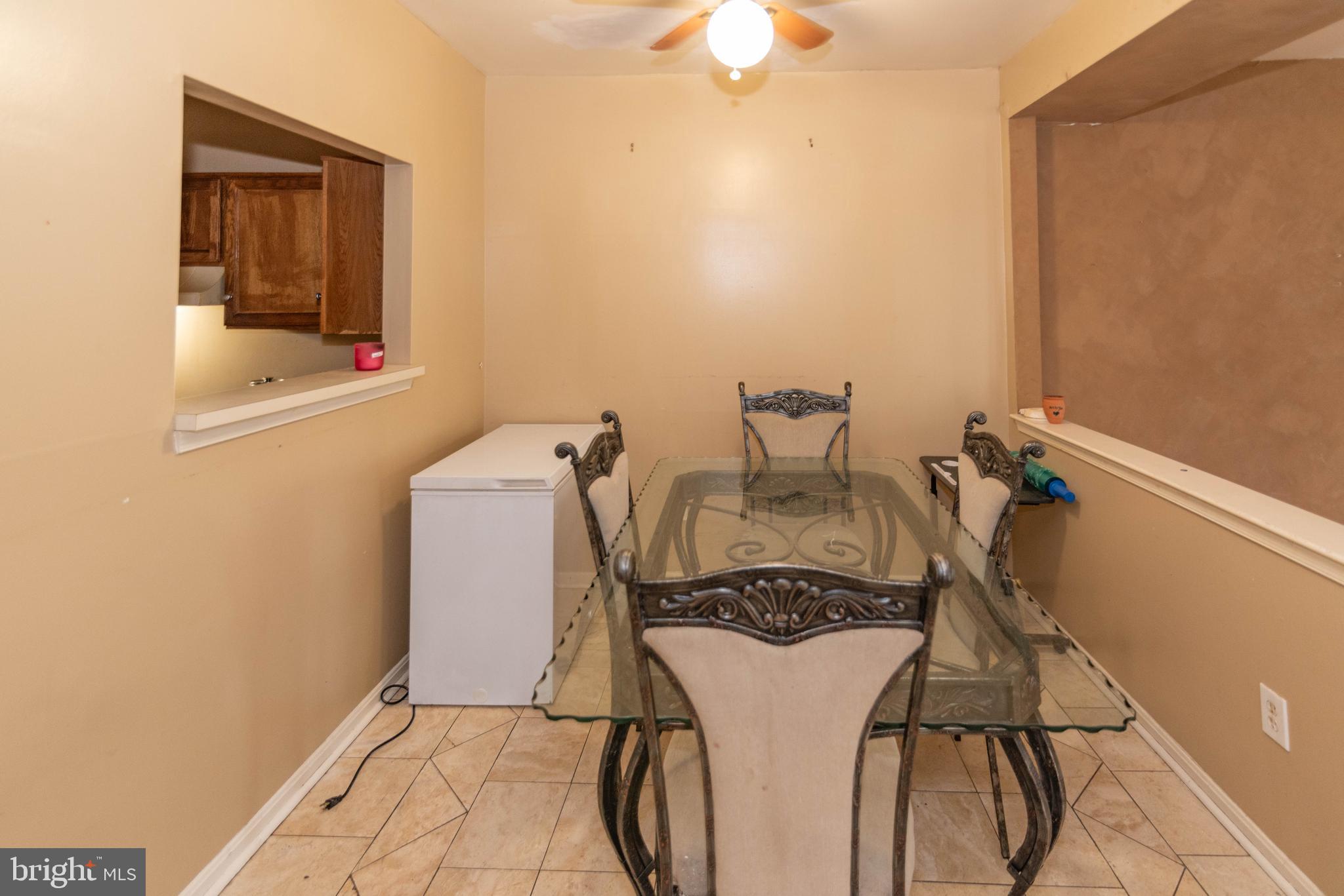 ADDISON HEIGHTS - Residential