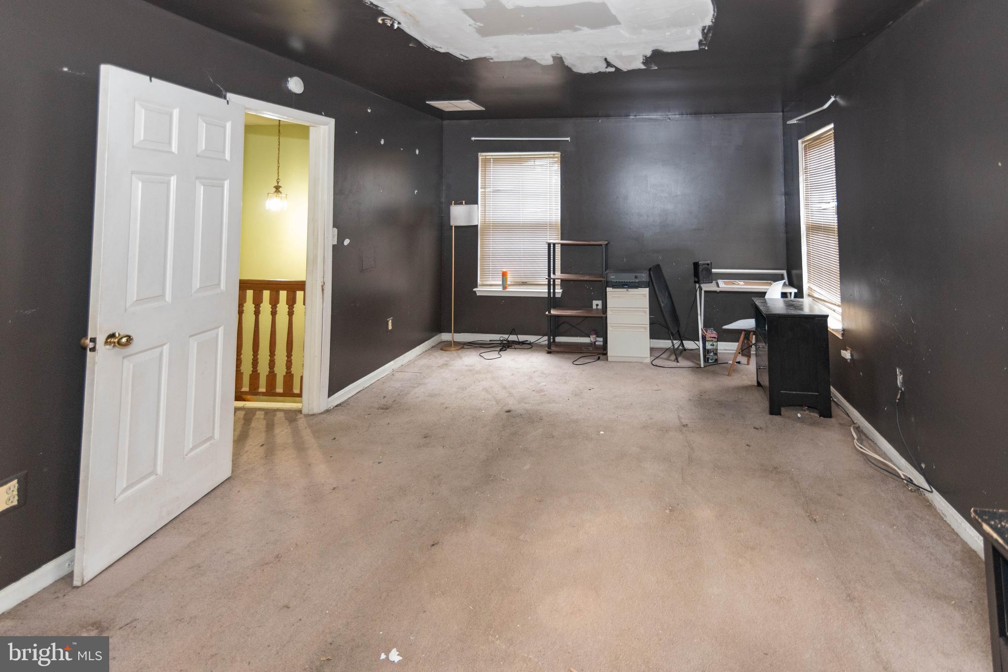 ADDISON HEIGHTS - Residential
