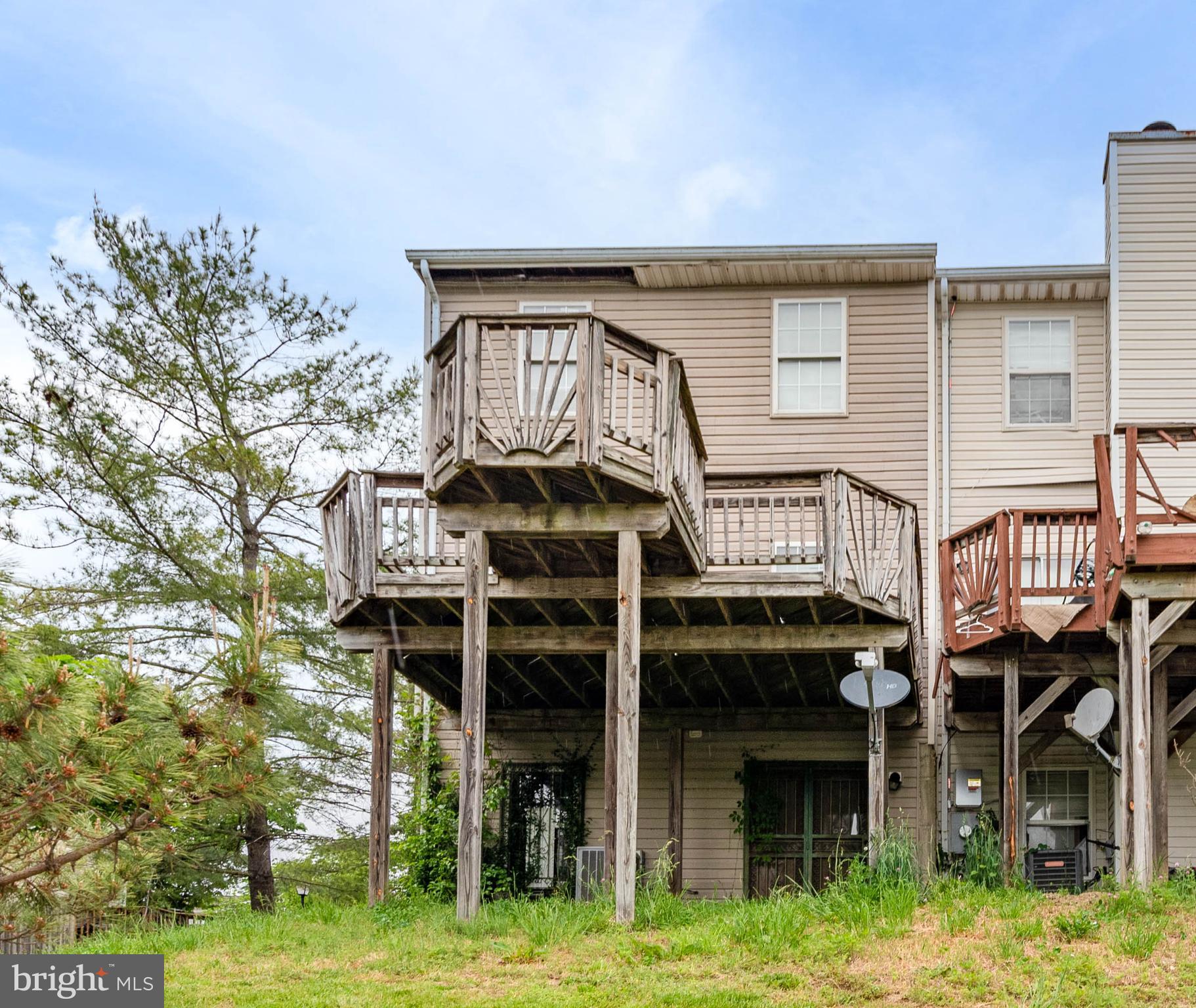 ADDISON HEIGHTS - Residential