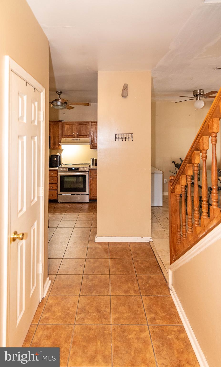 ADDISON HEIGHTS - Residential