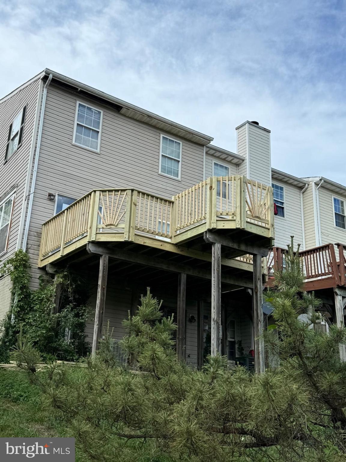 ADDISON HEIGHTS - Residential