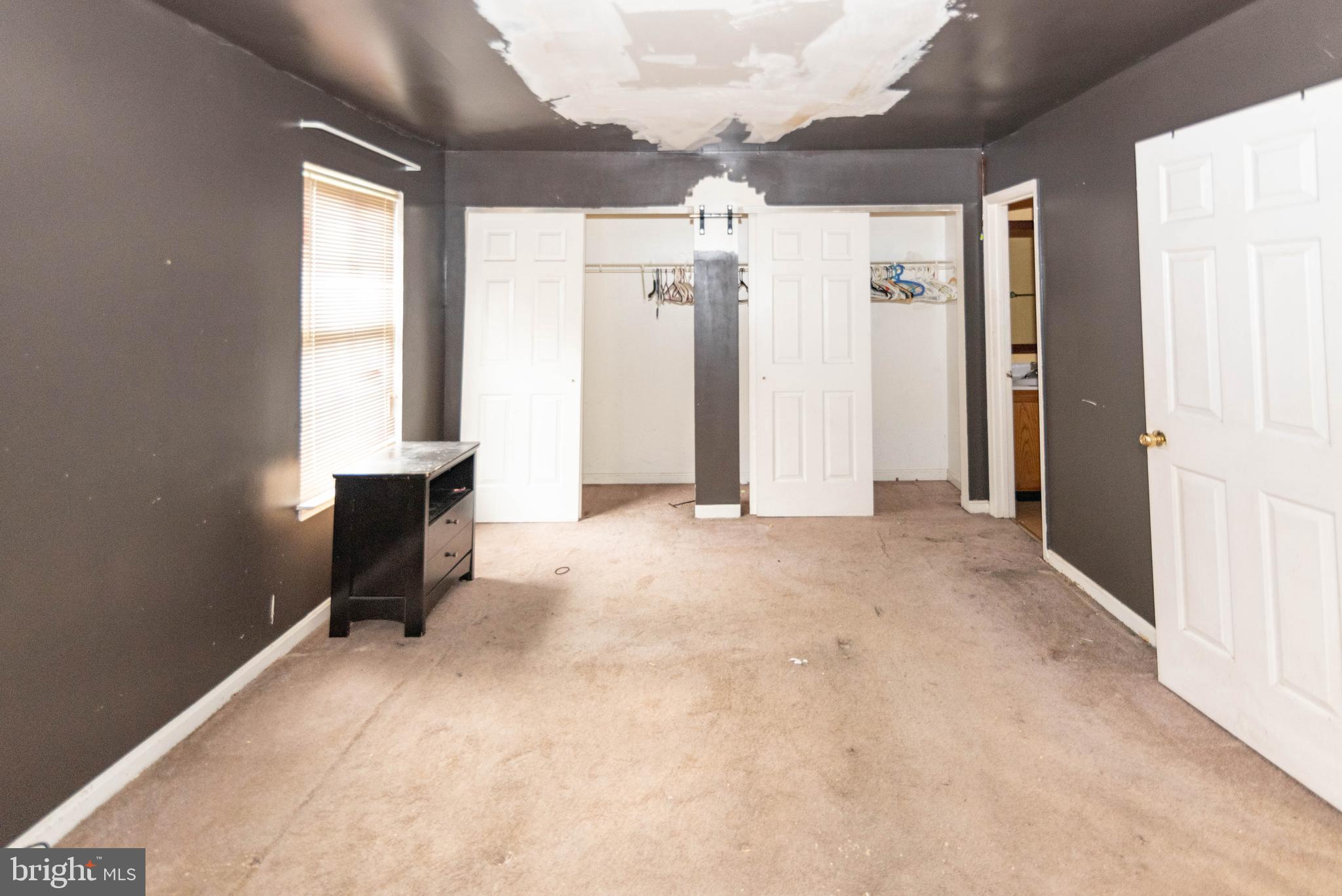 ADDISON HEIGHTS - Residential