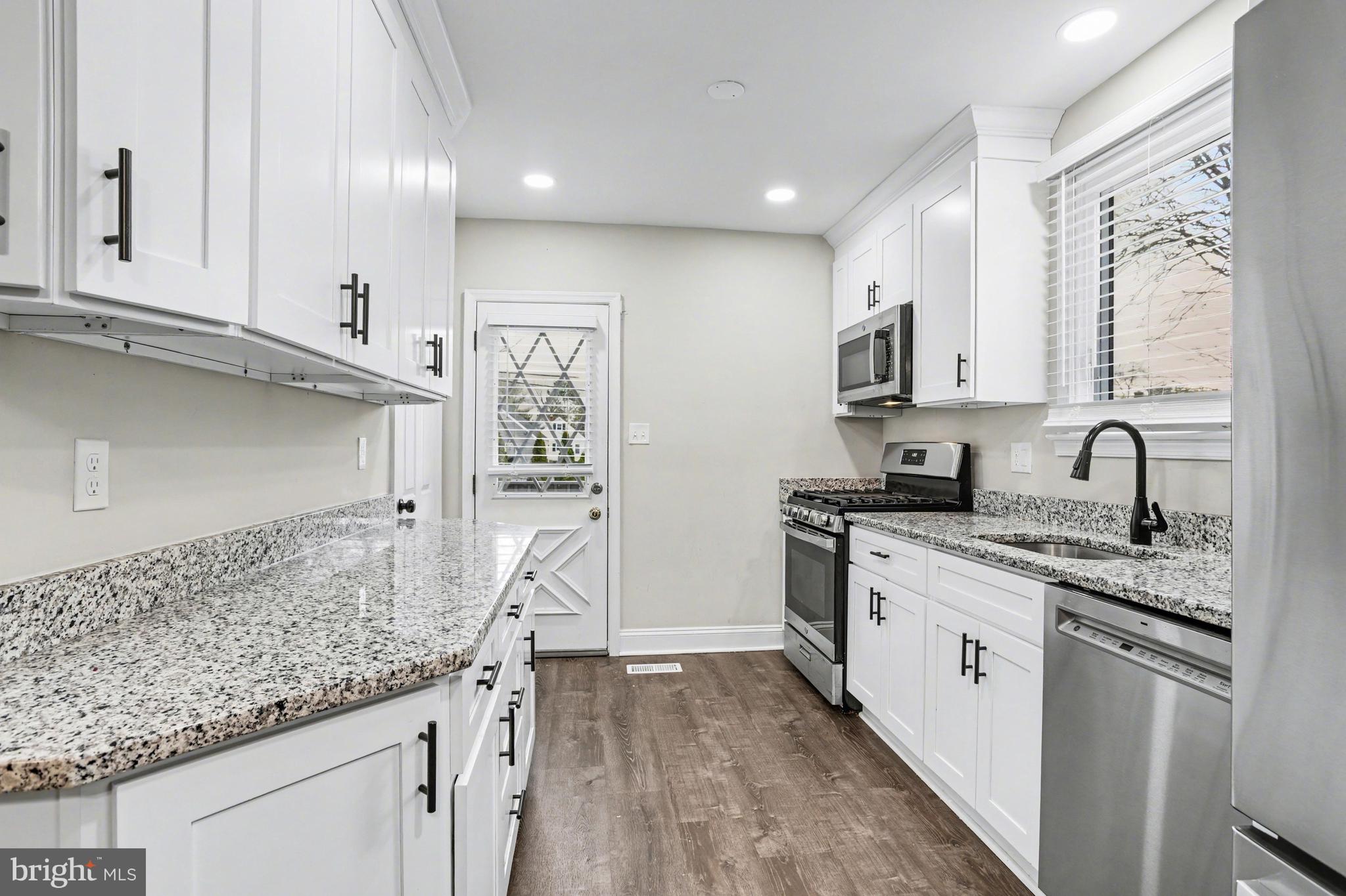 PARKVILLE - Residential