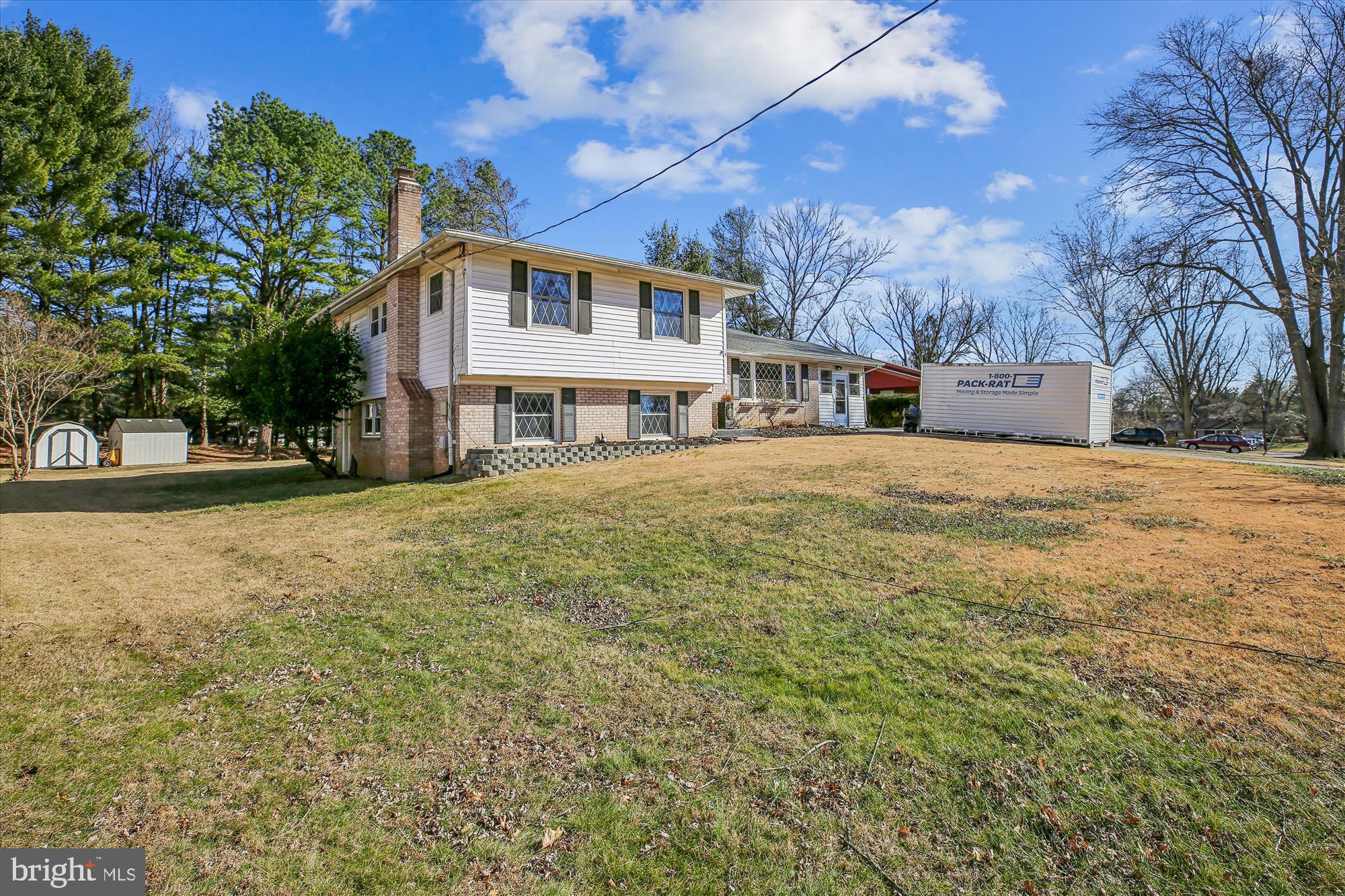 REDLAND KNOLLS - Residential