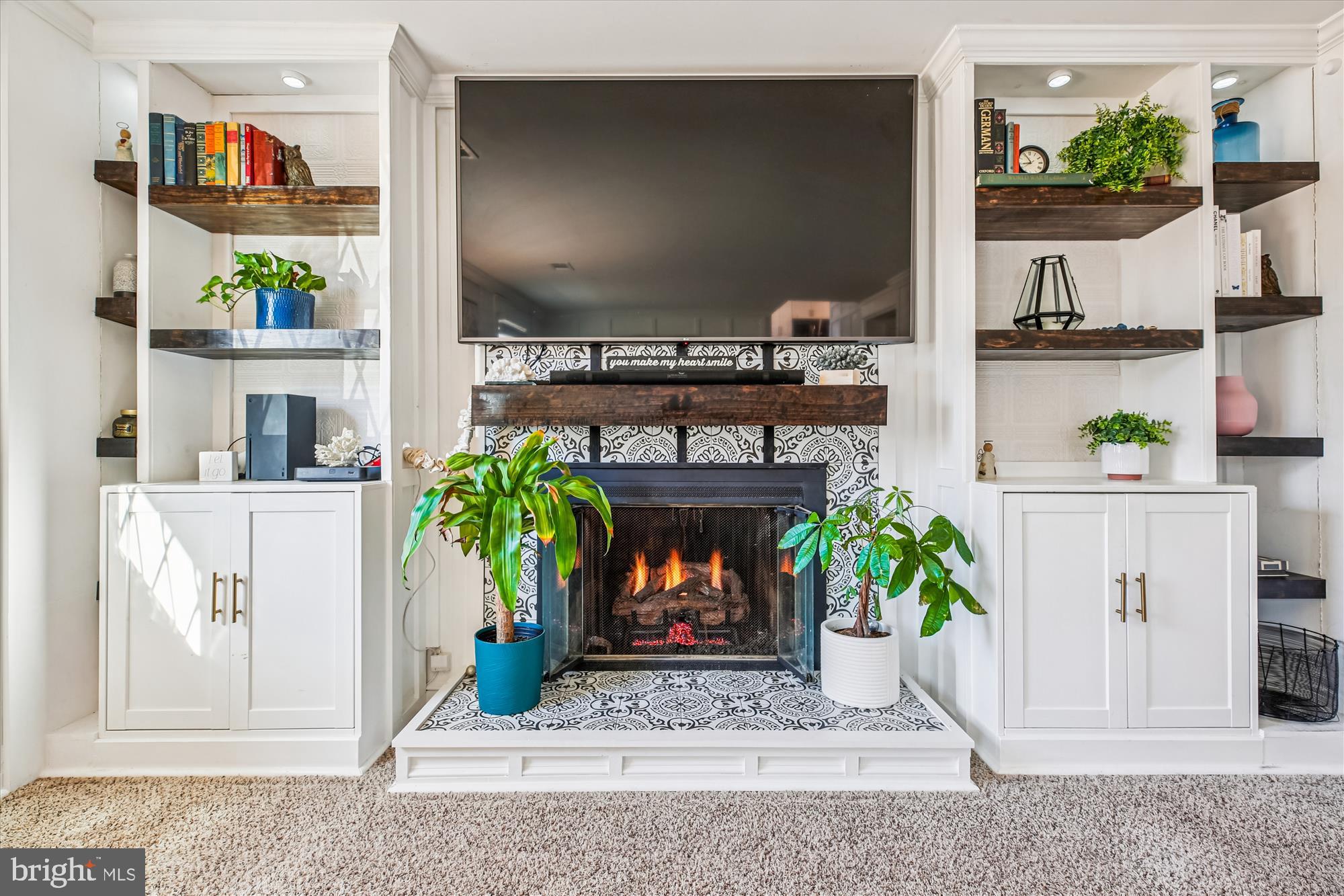 REDLAND KNOLLS - Residential