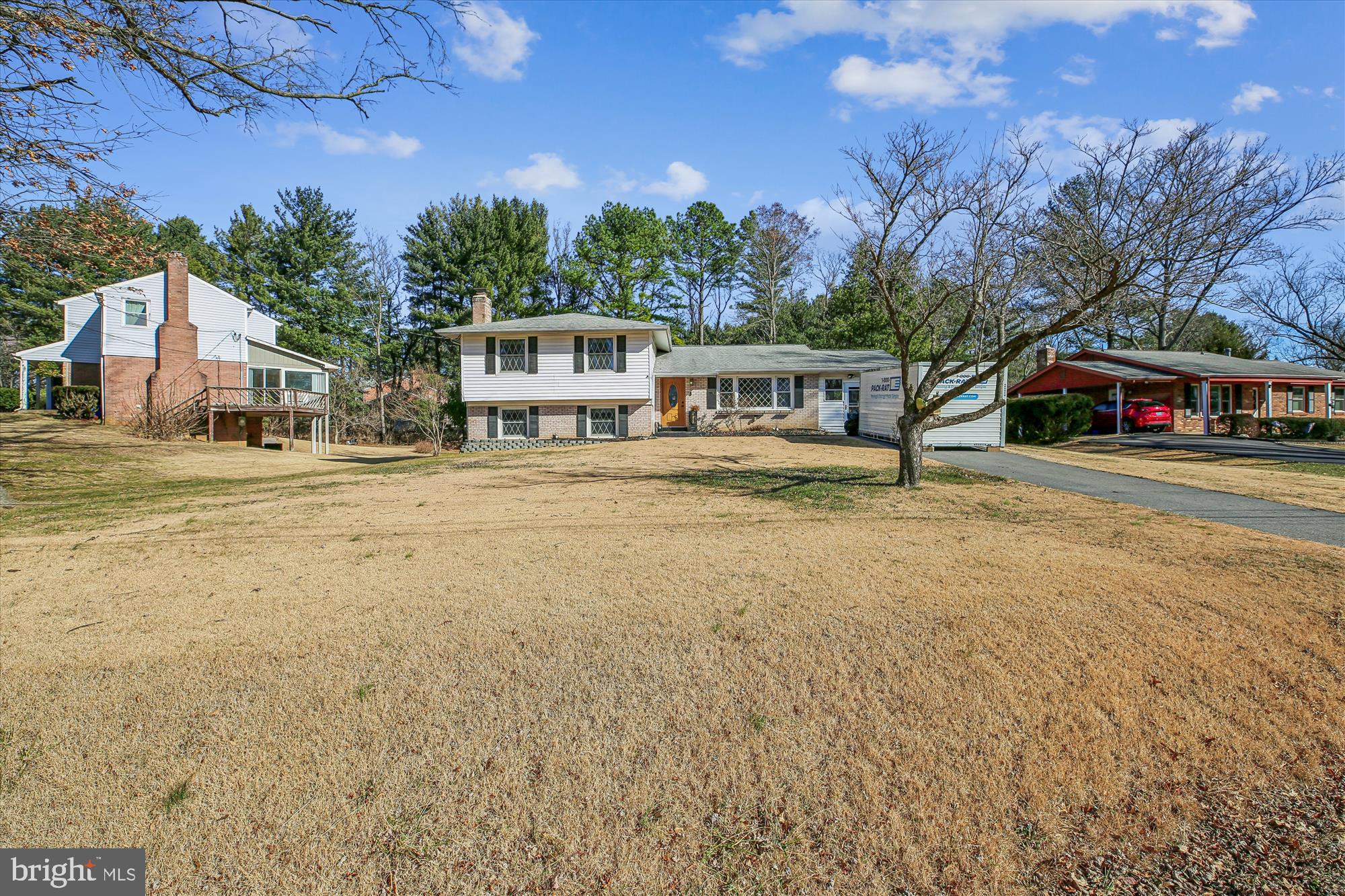 REDLAND KNOLLS - Residential