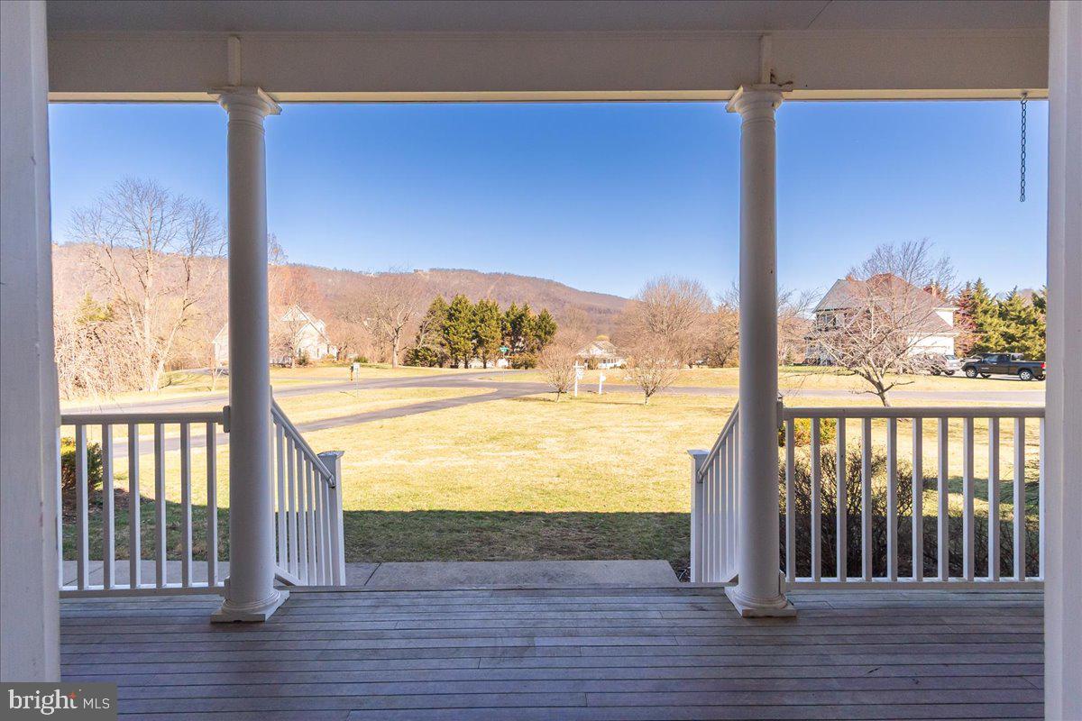 CORNERS AT ARDEN - Residential