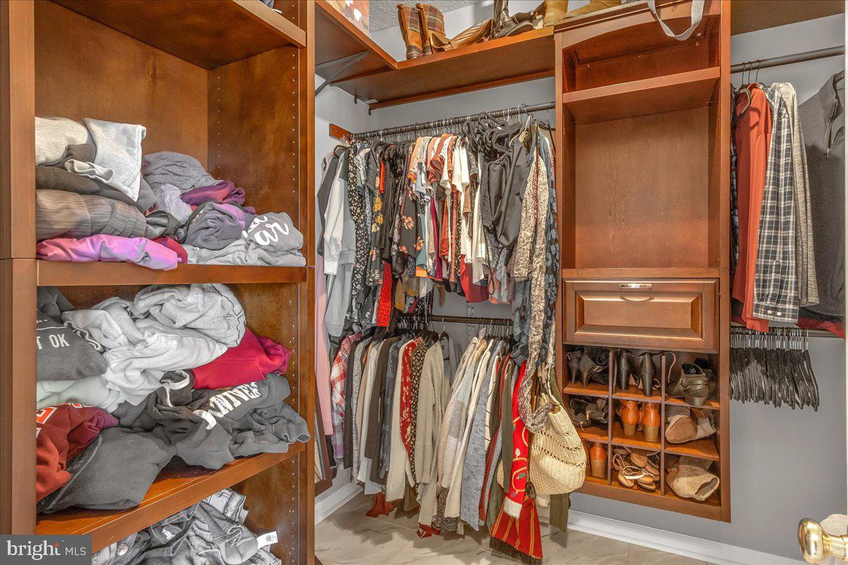 CORNERS AT ARDEN - Residential