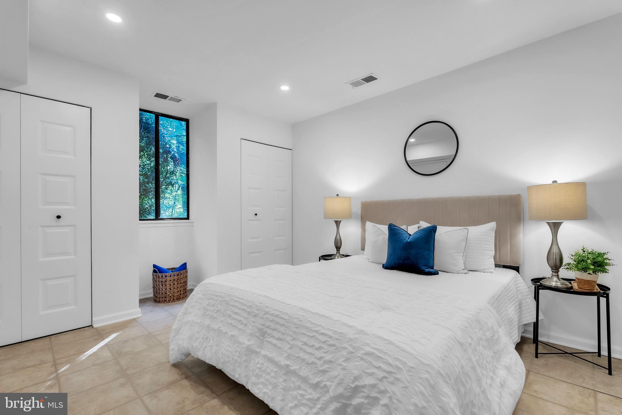 INVERNESS FOREST - Residential