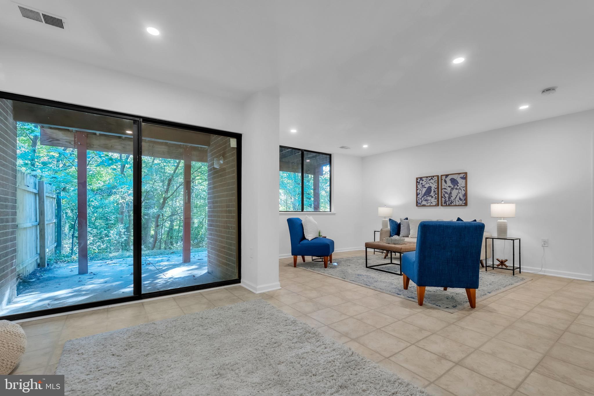 INVERNESS FOREST - Residential