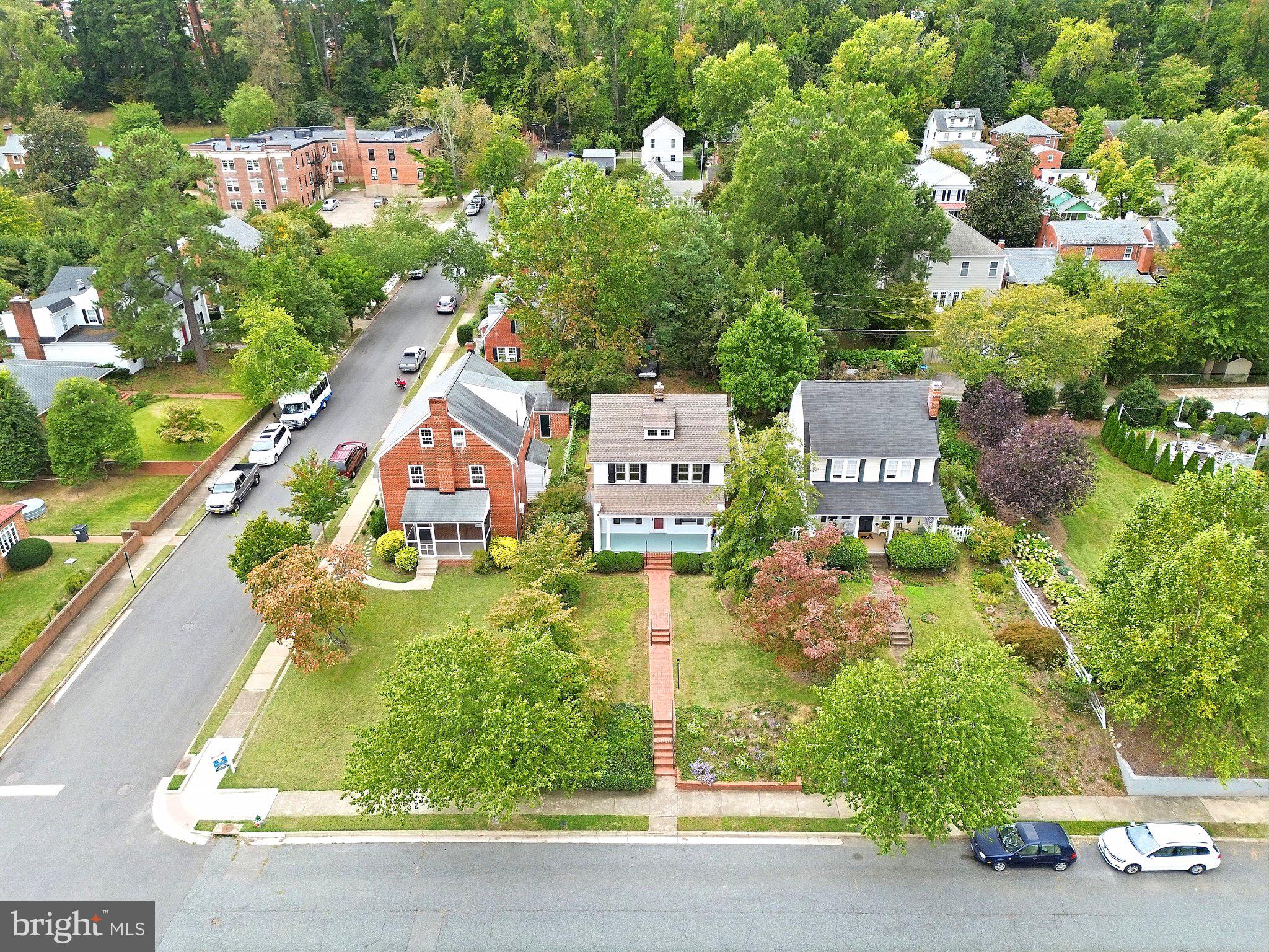 1302 LITTLEPAGE STREET