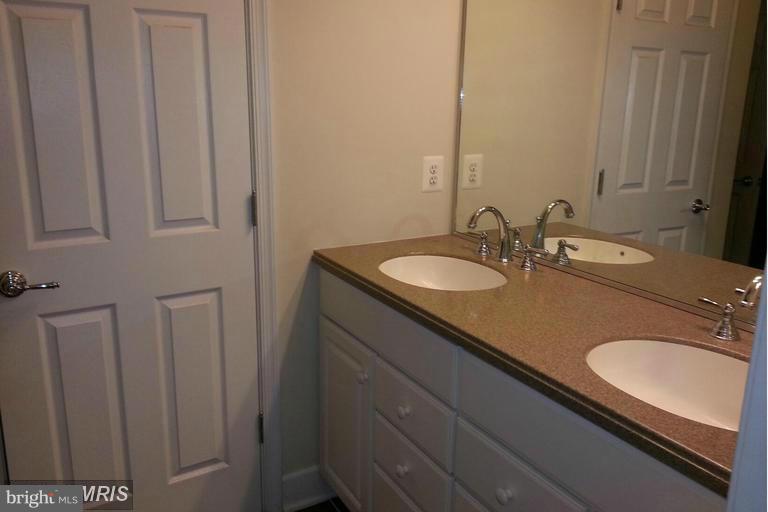 POTOMAC CLUB - Residential