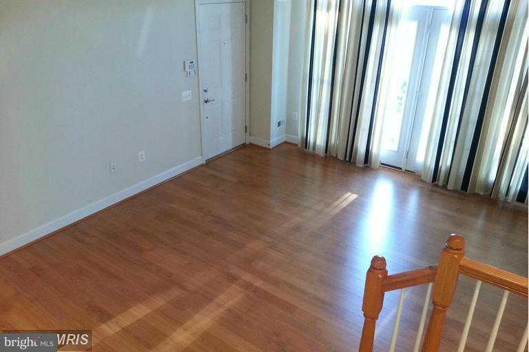 POTOMAC CLUB - Residential