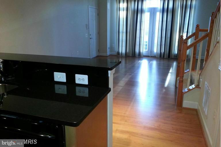 POTOMAC CLUB - Residential