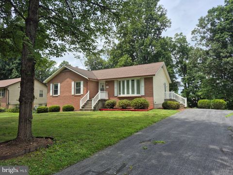 Homes For Sale - 167 Packett Drive<br/> Jefferson County, CHARLES TOWN, WV 25414