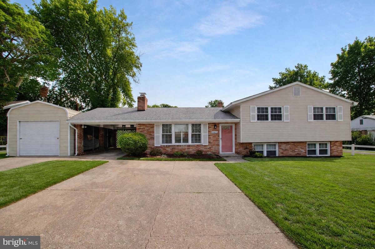 CRESTVIEW MANOR - Residential