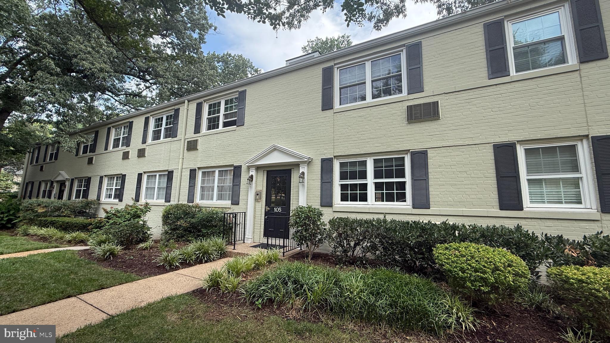 105 N GEORGE MASON DRIVE 1053