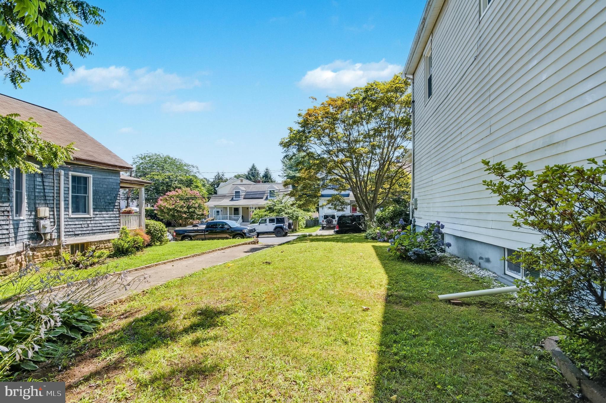 21 WOODLAWN AVENUE