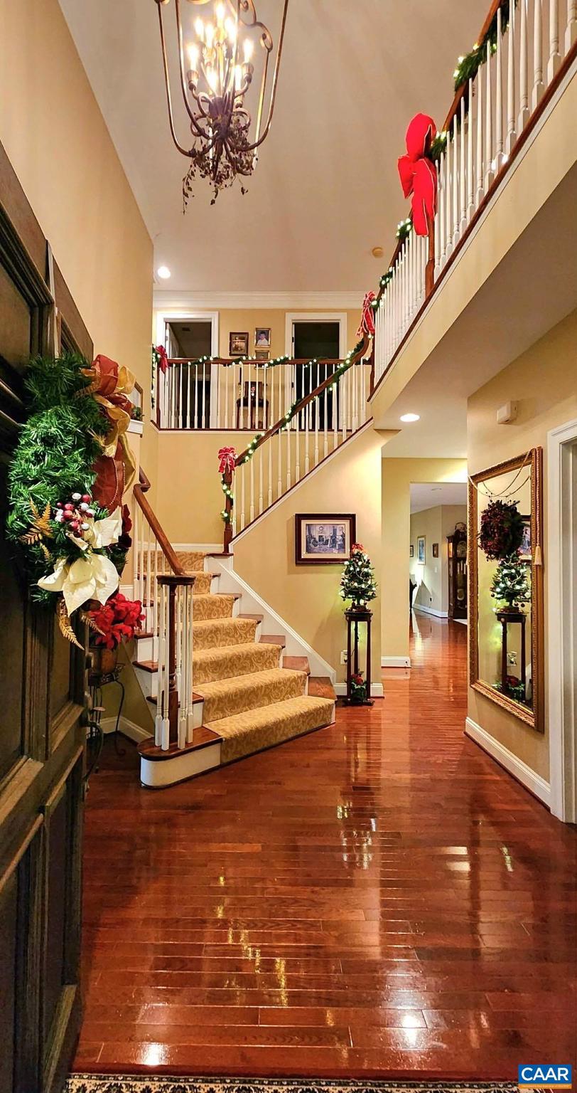 SPRING CREEK - Residential