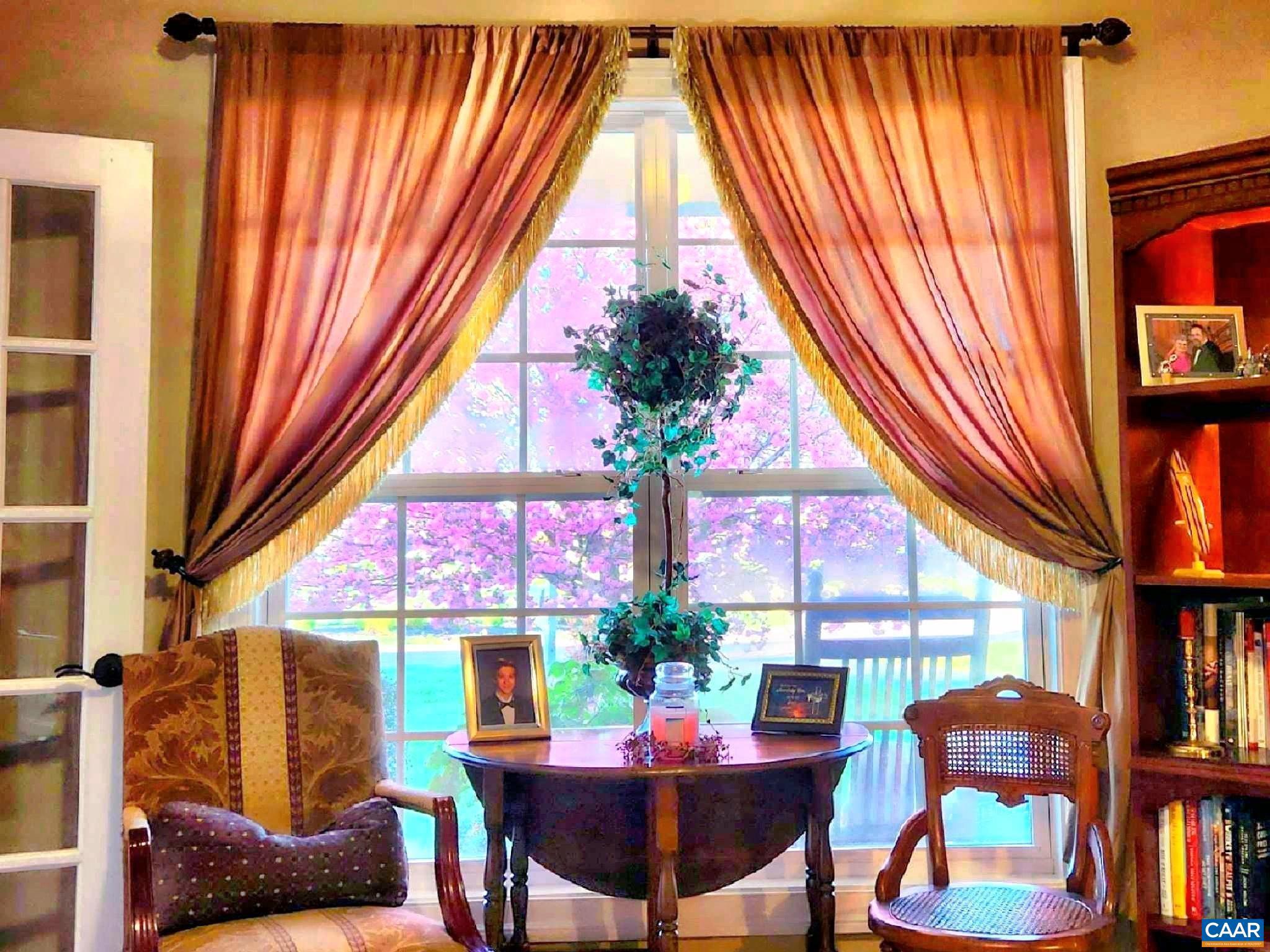 SPRING CREEK - Residential