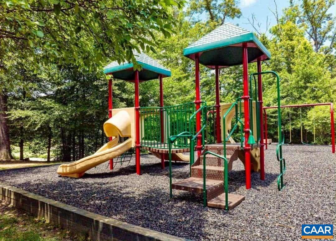 SPRING CREEK - Residential