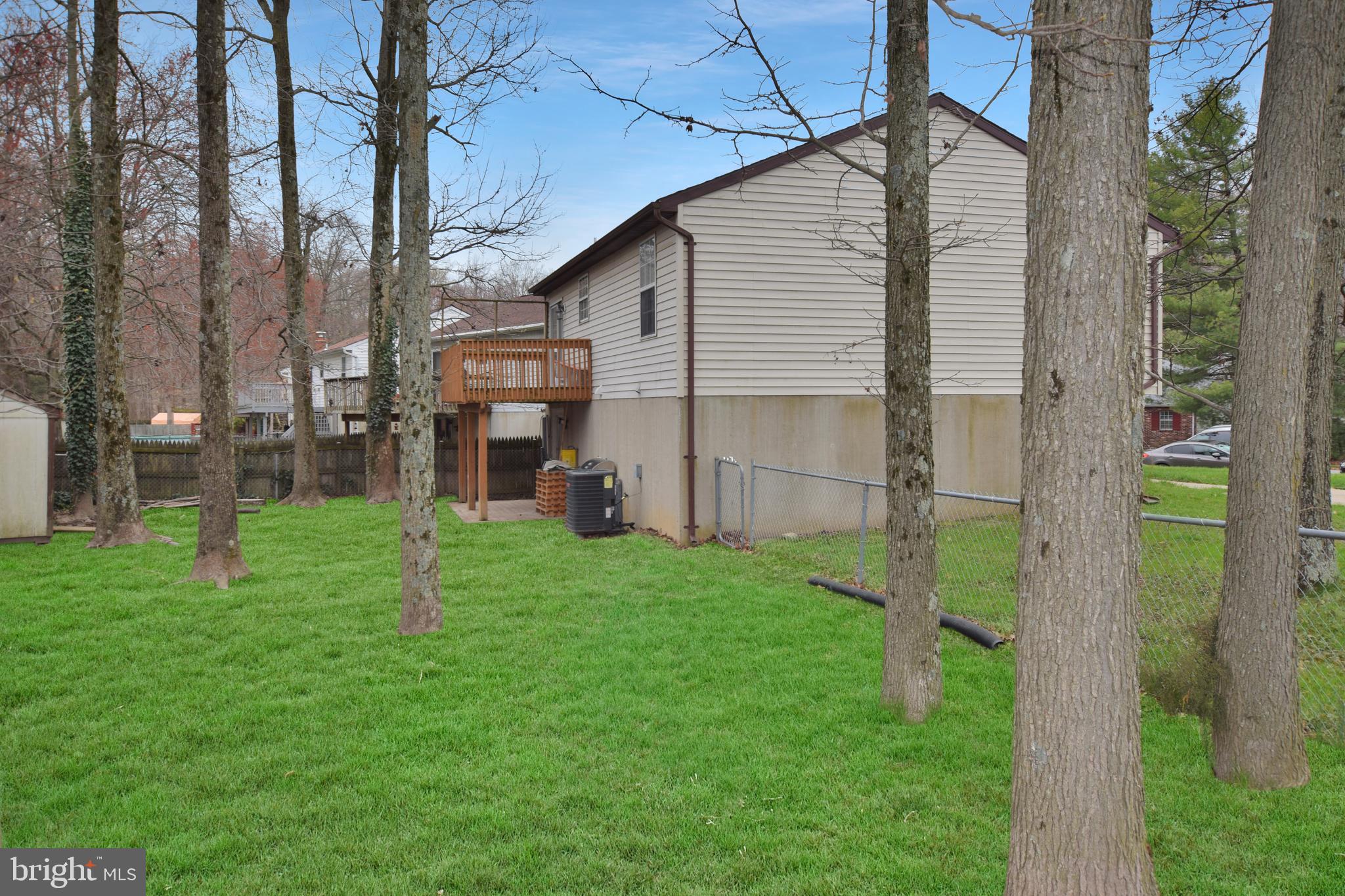 HARBOUR OAKS - Residential