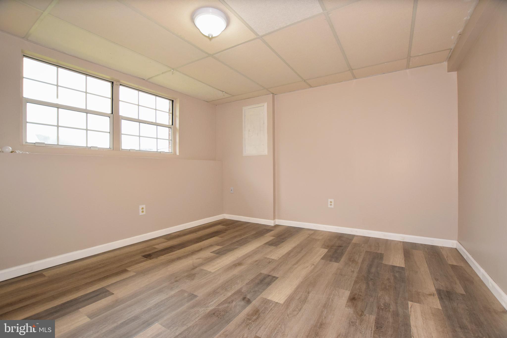 HARBOUR OAKS - Residential