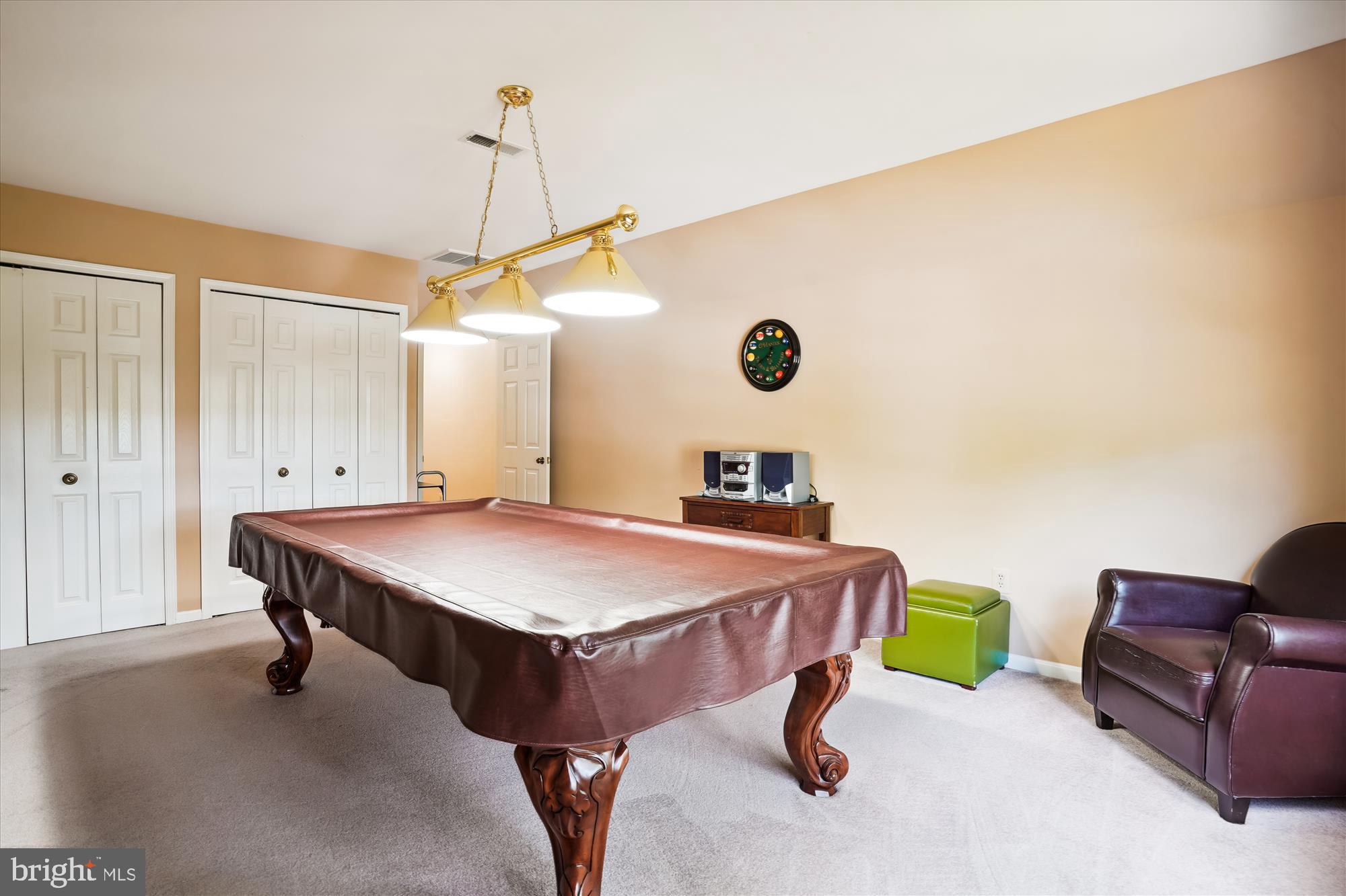 FOX POINT - Residential