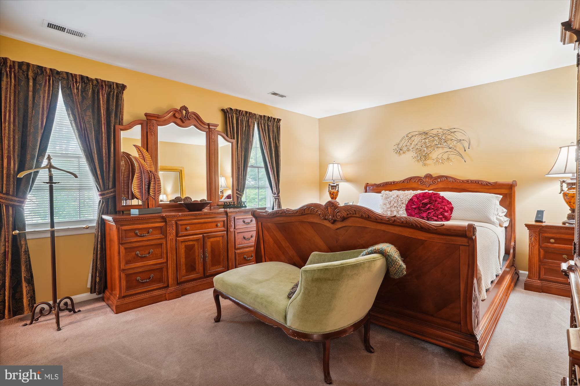 FOX POINT - Residential