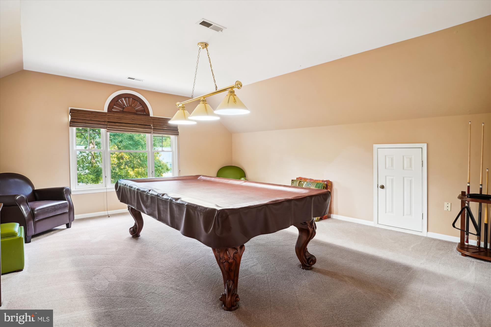 FOX POINT - Residential