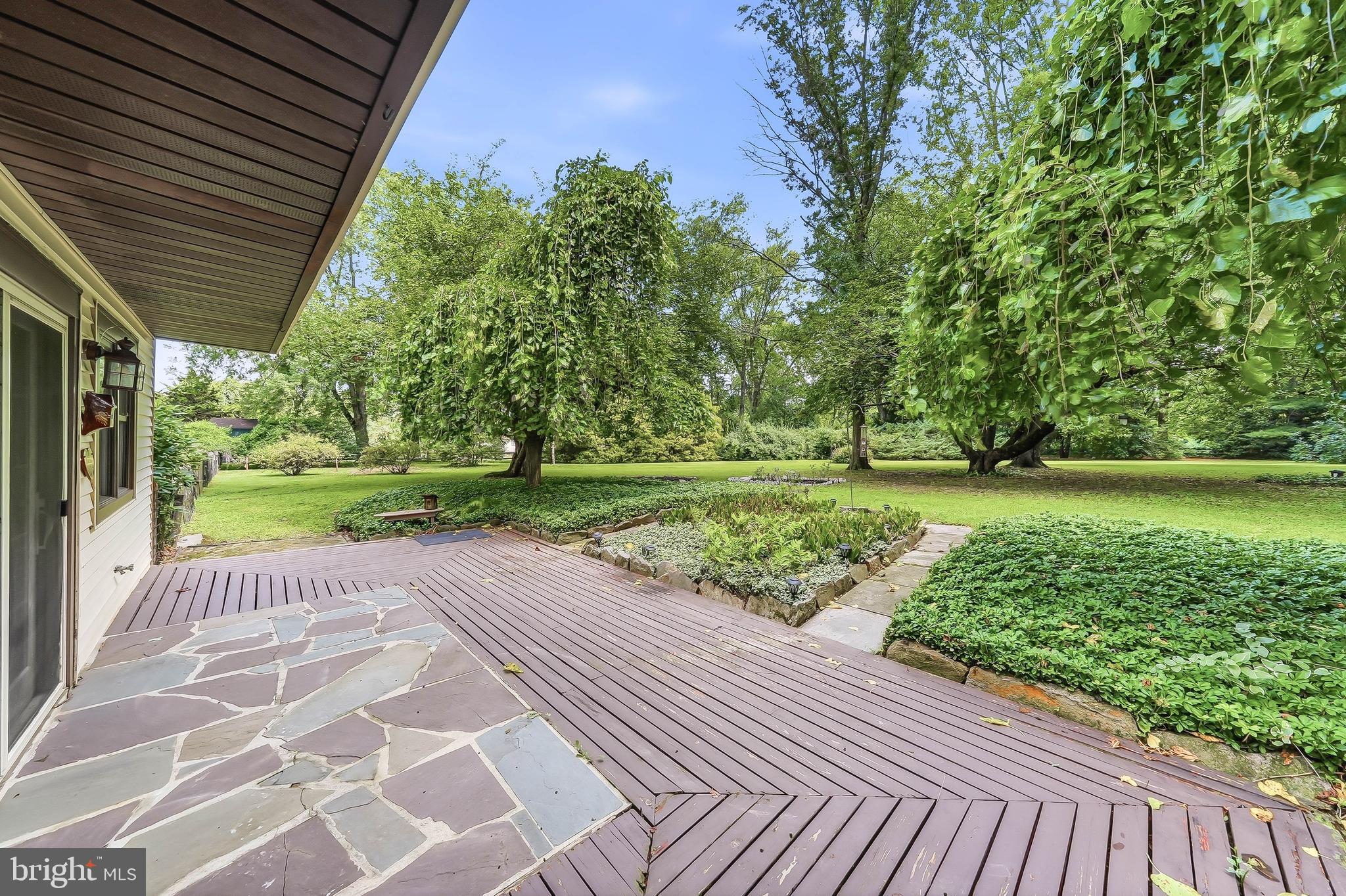 2758 NEWARK ROAD