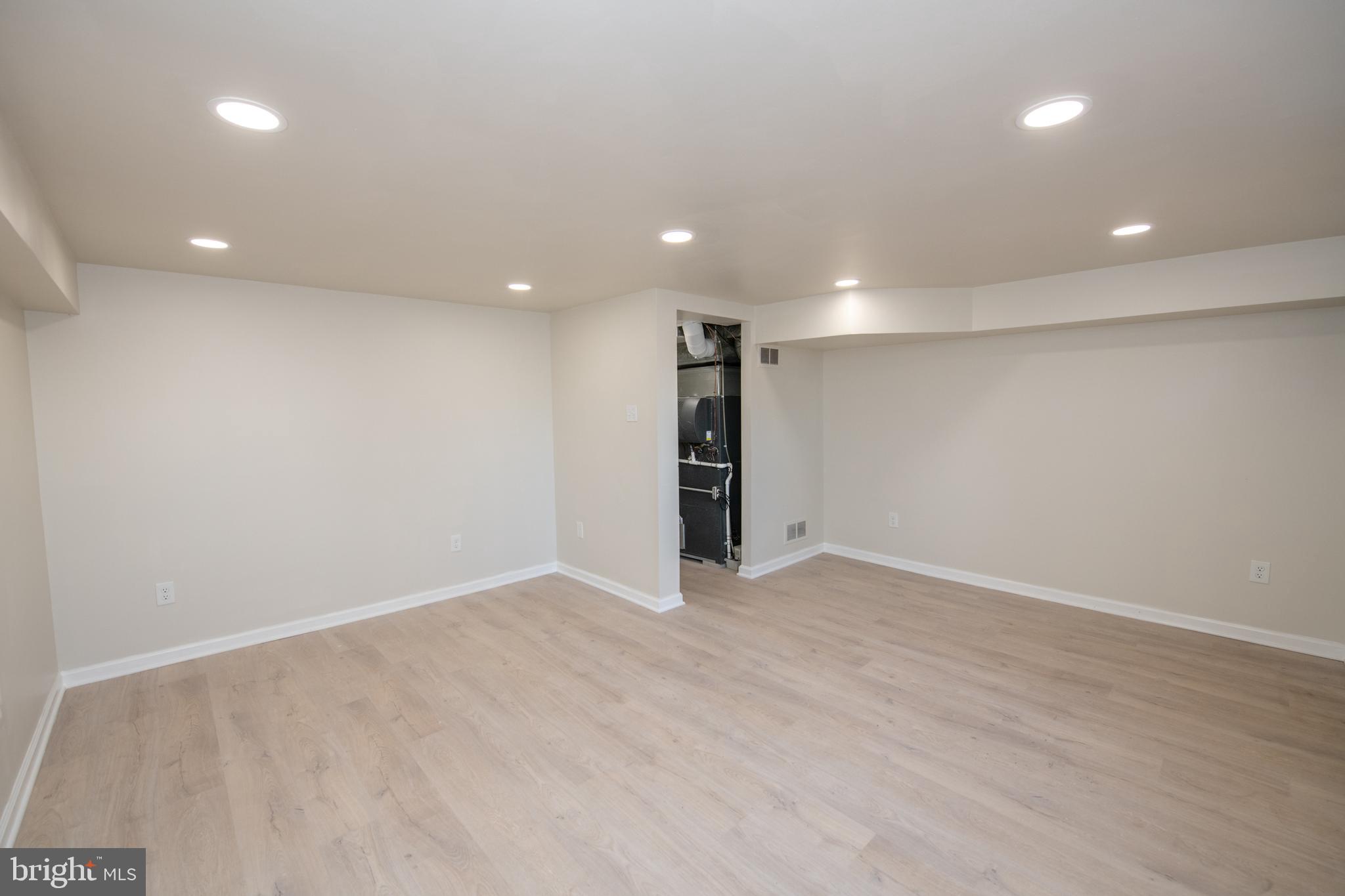 MODENA PARK - Residential