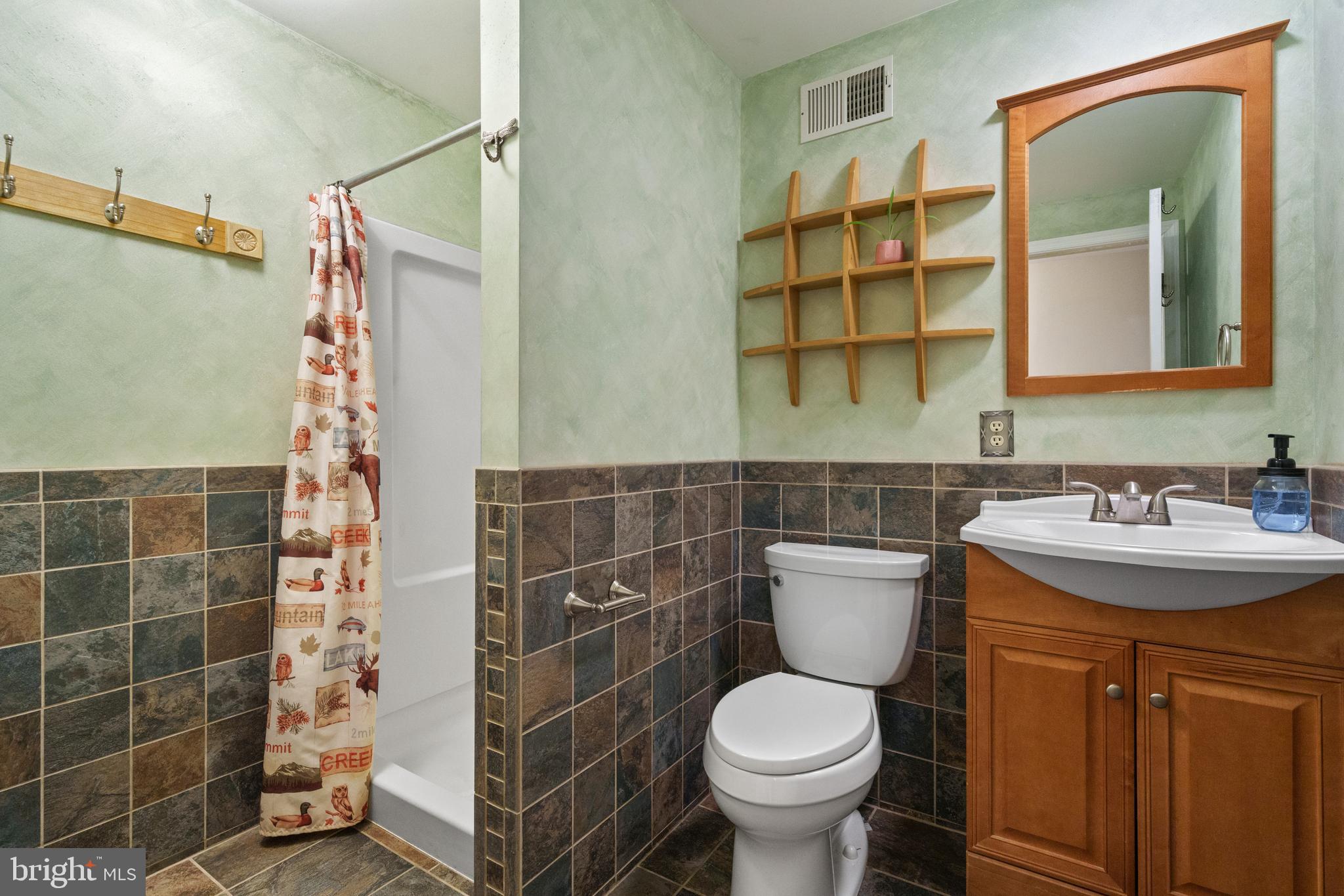 LAKE RIDGE - Residential